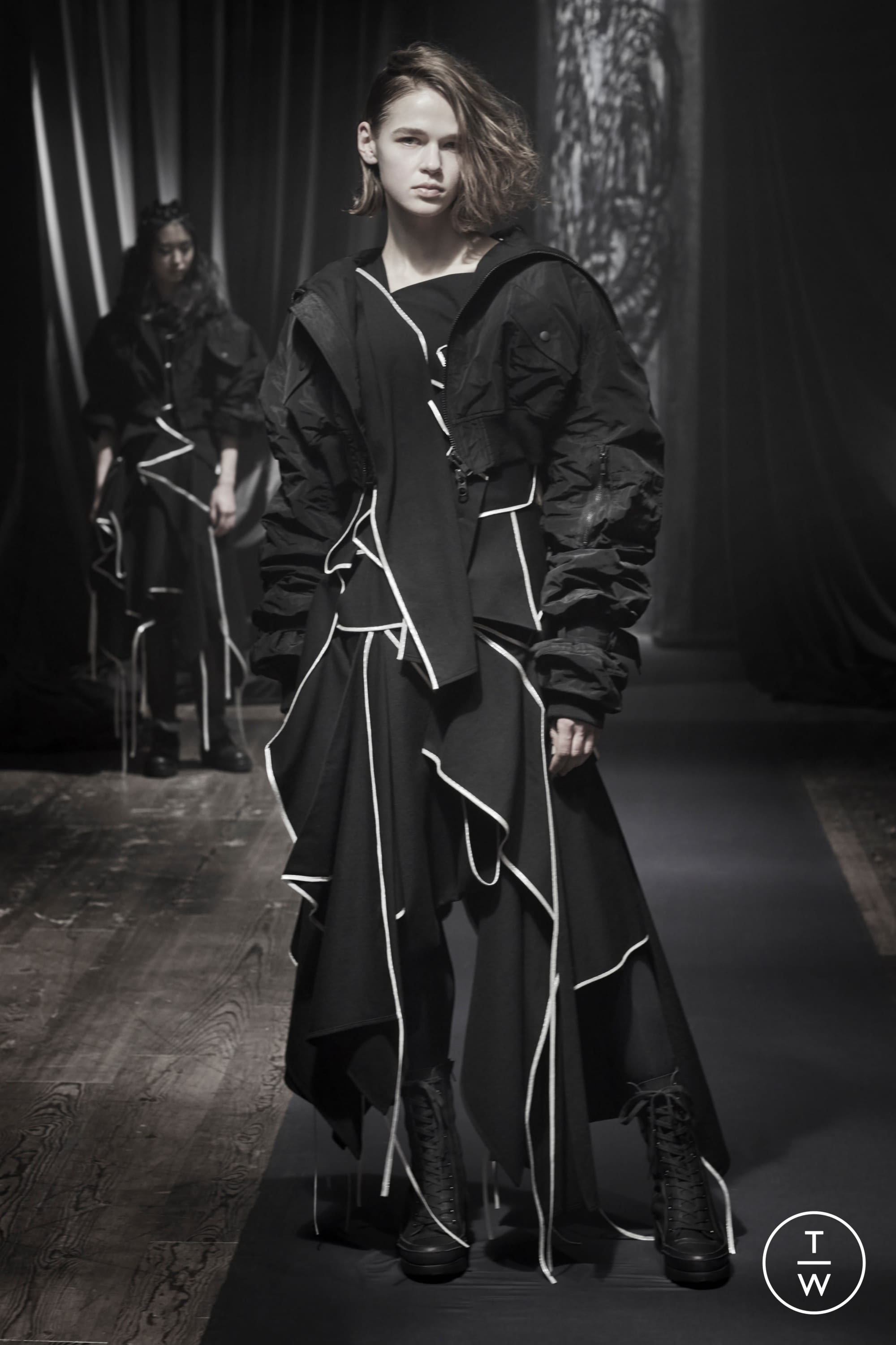 yohji-yamamoto-aw21-026-857bec.jpg