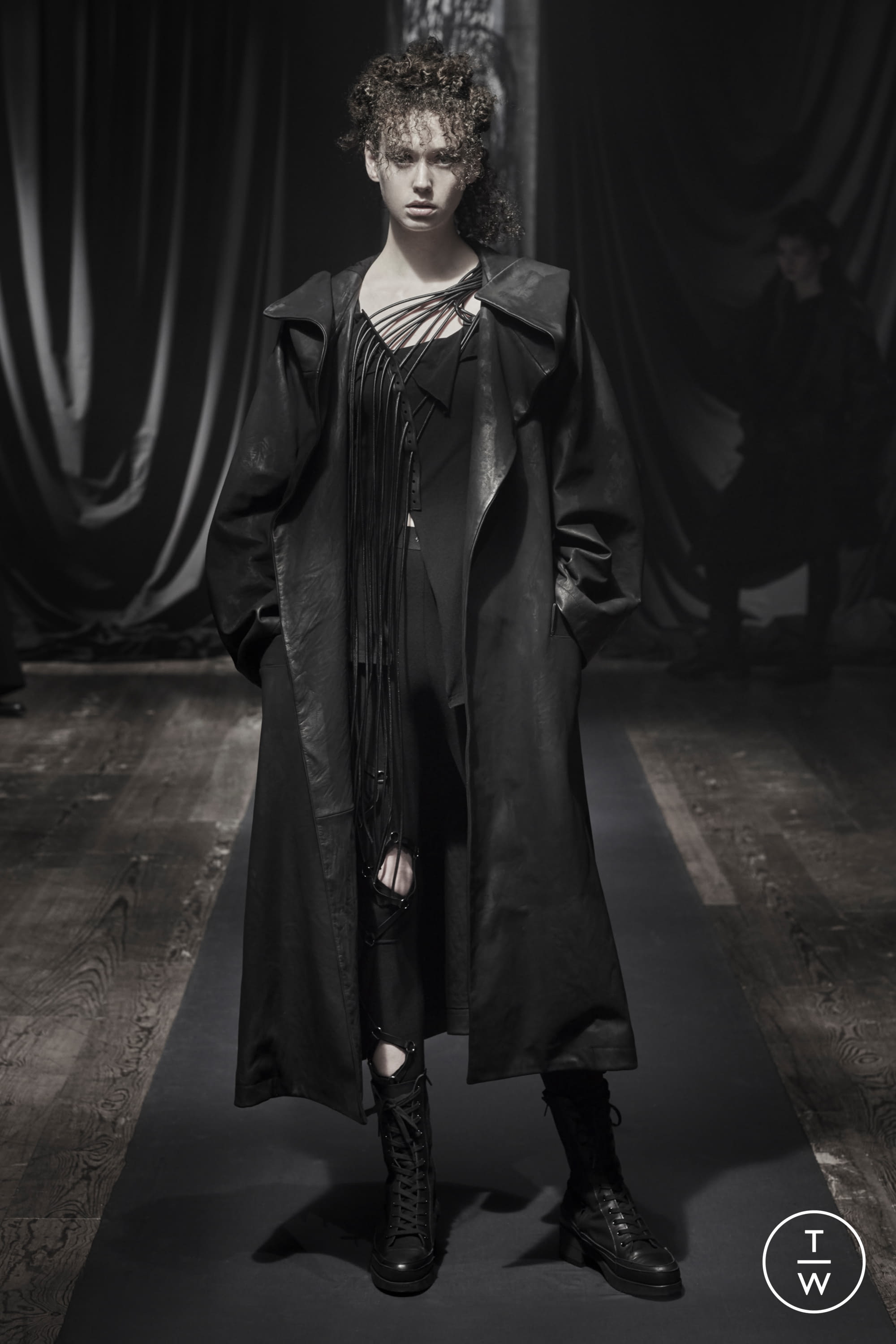 2020aw yohji yamamoto ダーツベレー look 29 2020aw yohji yamamoto ダーツベレー look 29 2020aw yohji yamamoto