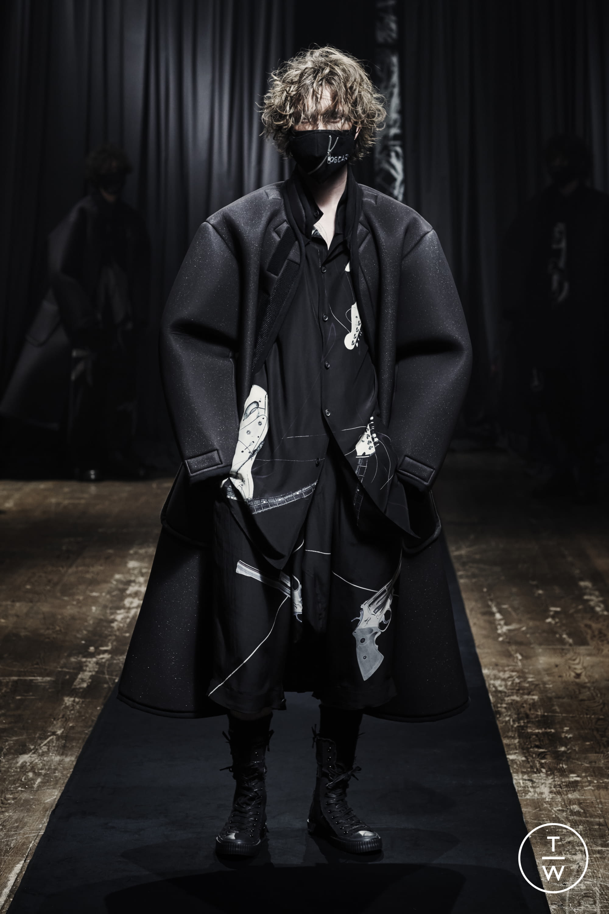 Yohji Yamamoto FW21 menswear #2 - Tagwalk: The Fashion Search Engine