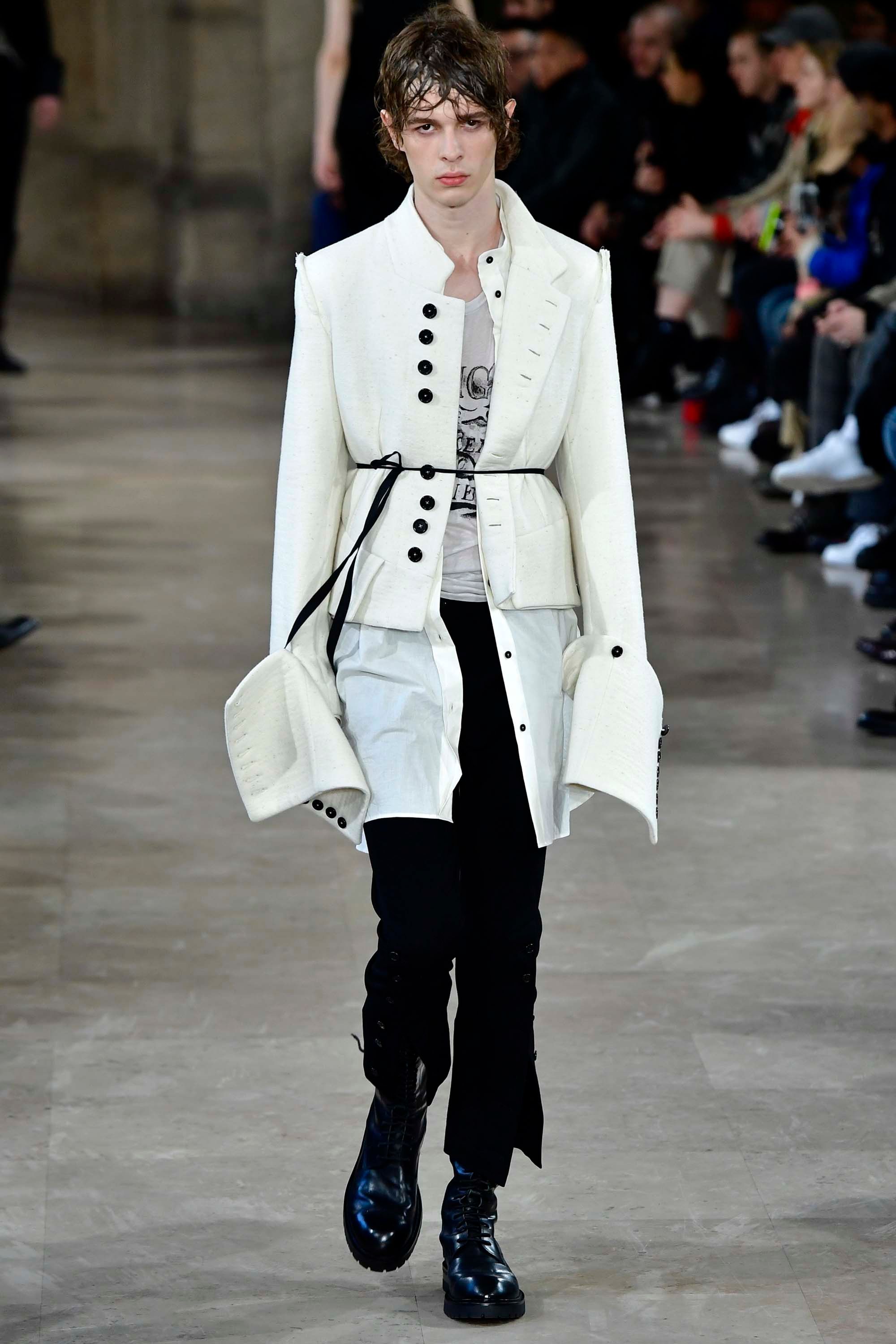 Ann Demeulemeester FW18 menswear #3 - Tagwalk: The Fashion Search