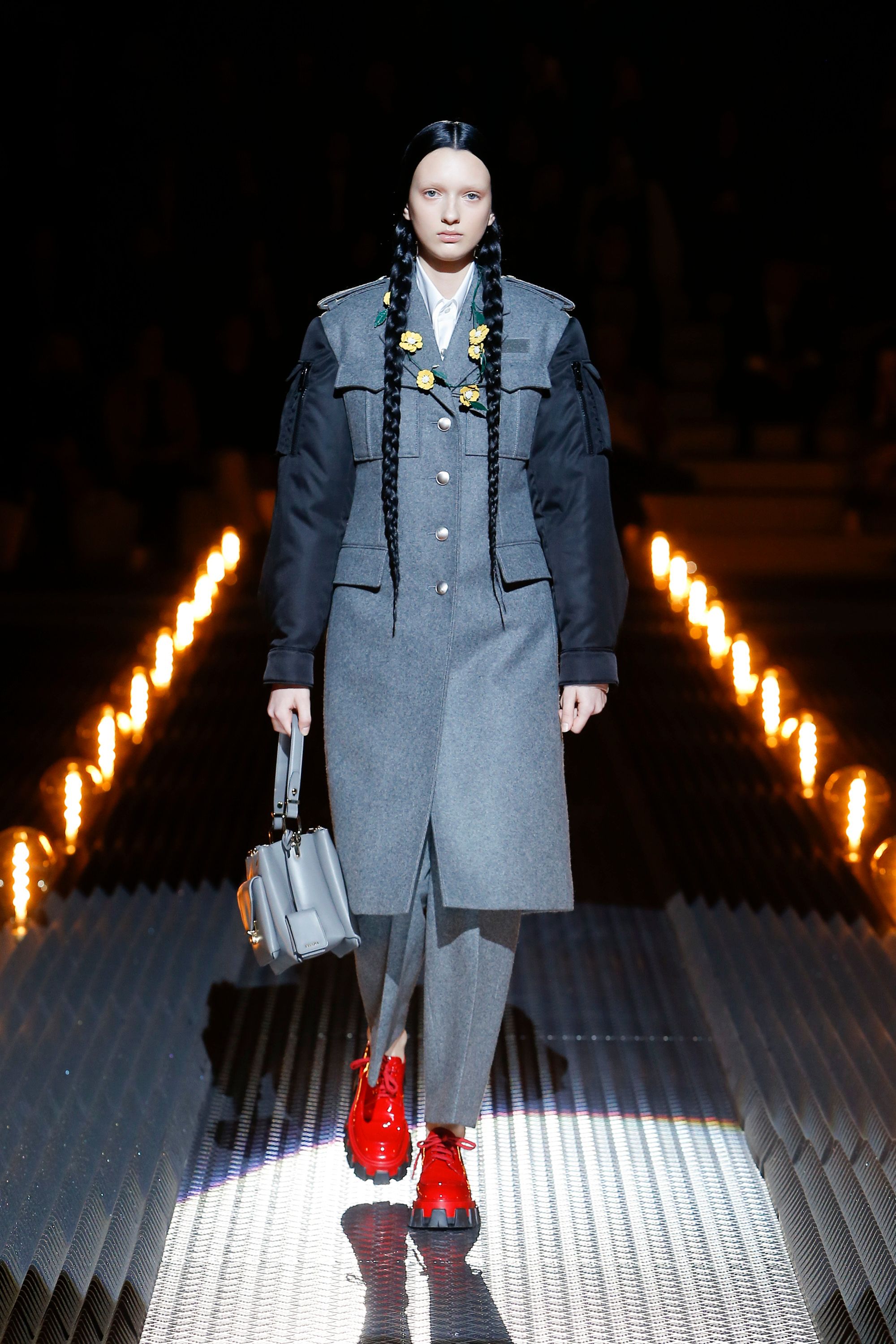 012-prada-pdfw19-676dea.jpg