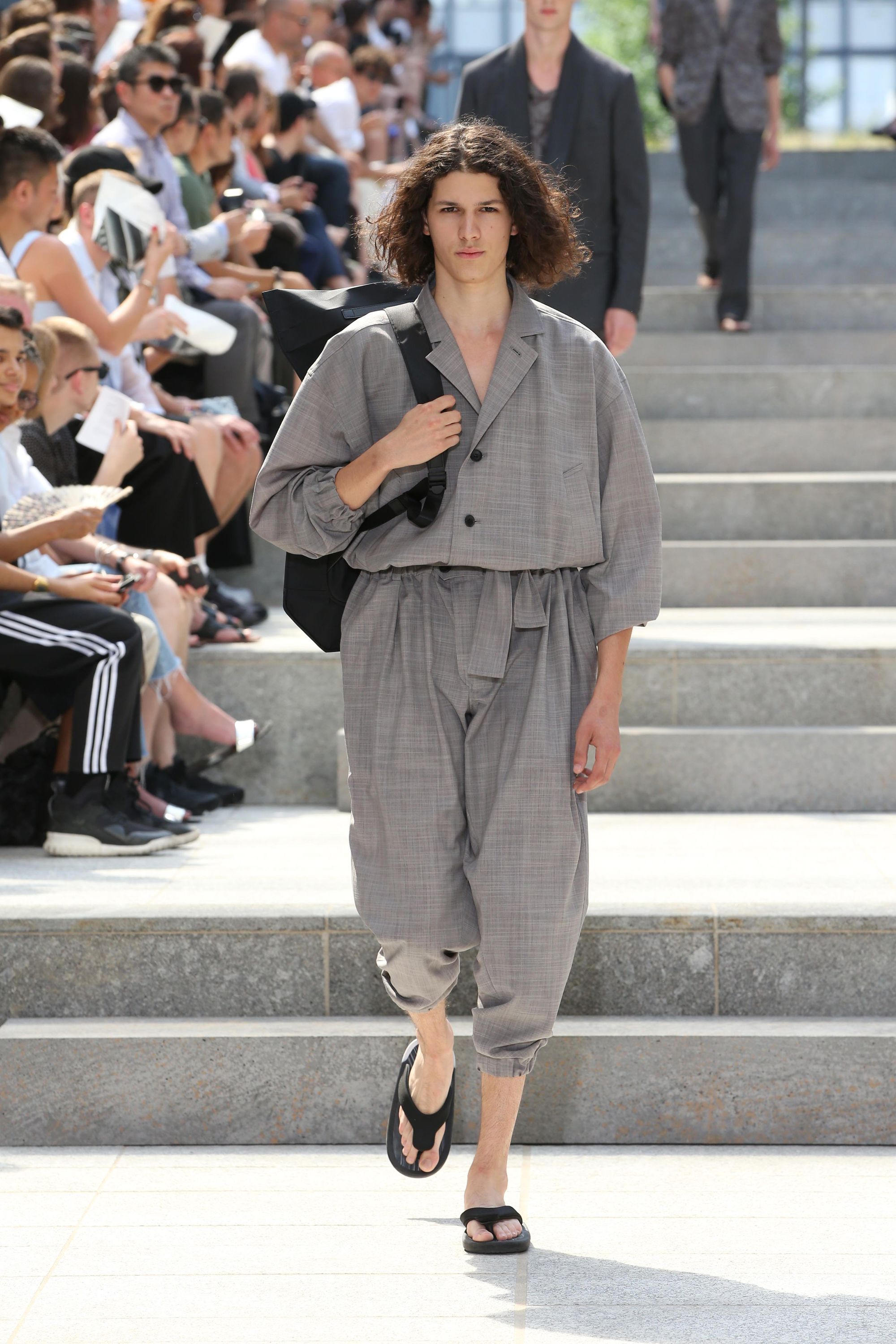 Issey Miyake Men SS18 menswear #38 - Tagwalk: The Fashion Search
