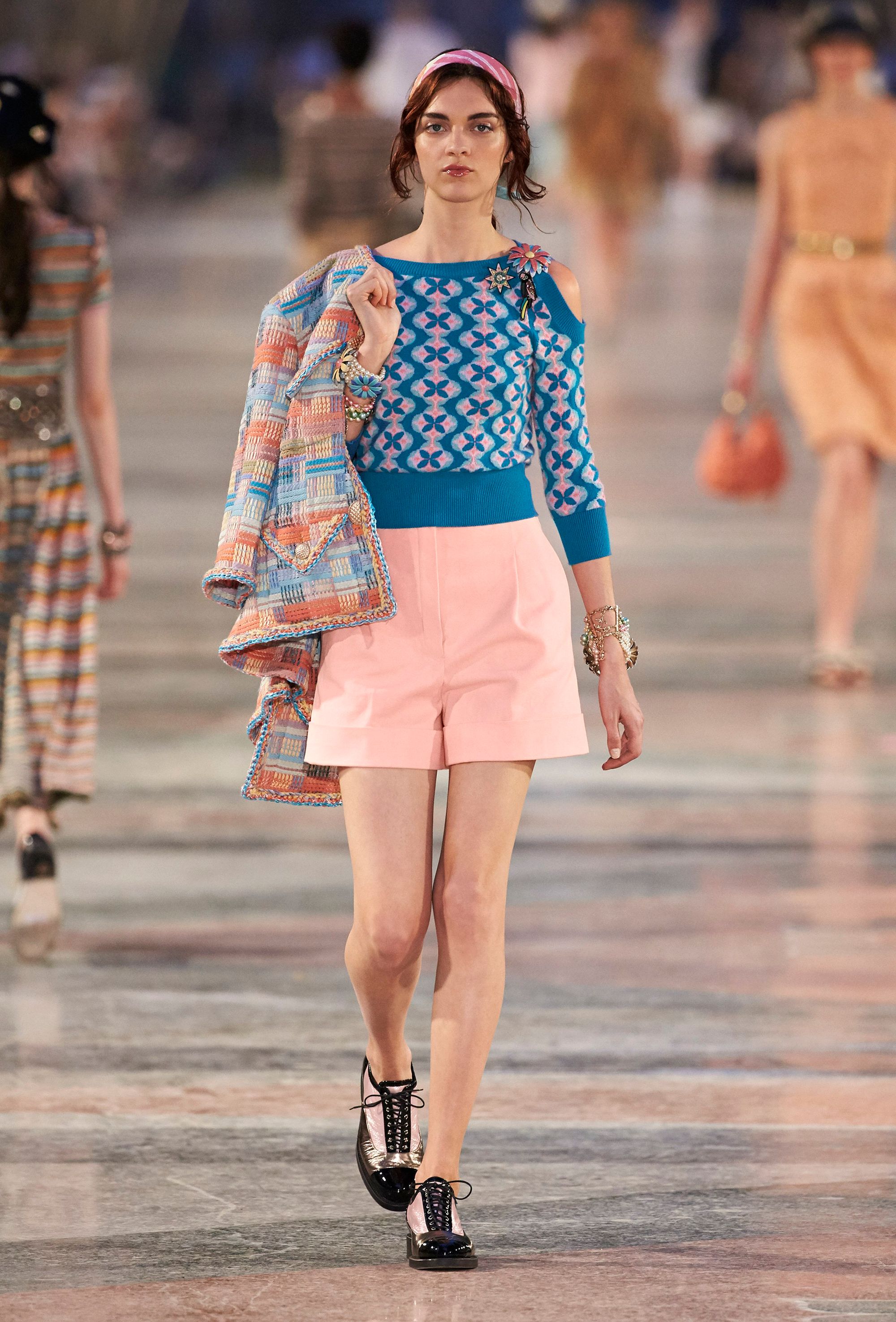 Chanel Resort 17 womenswear #45 - Tagwalk: The Fashion Search Engine