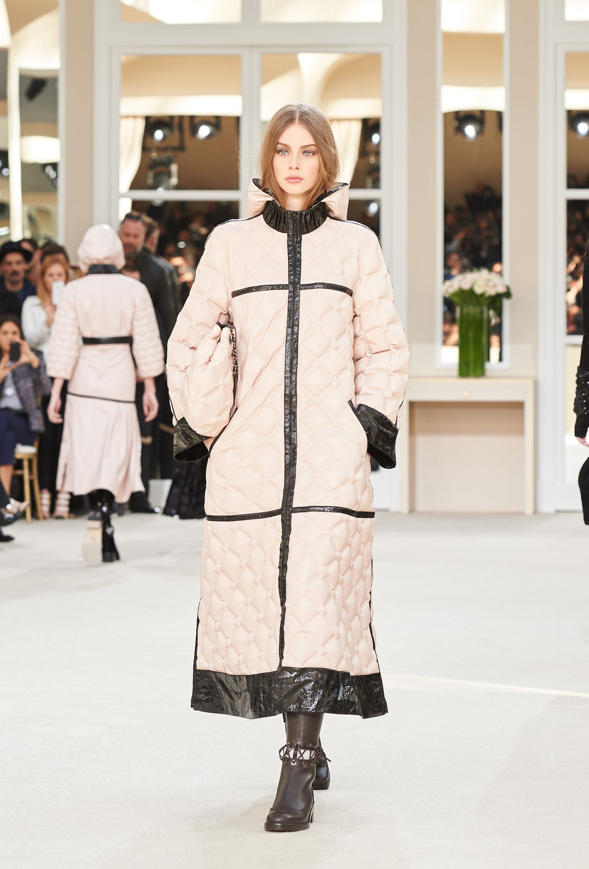 Chanel F/W 16 womenswear #55 - The Fashion Search Engine - TAGWALK