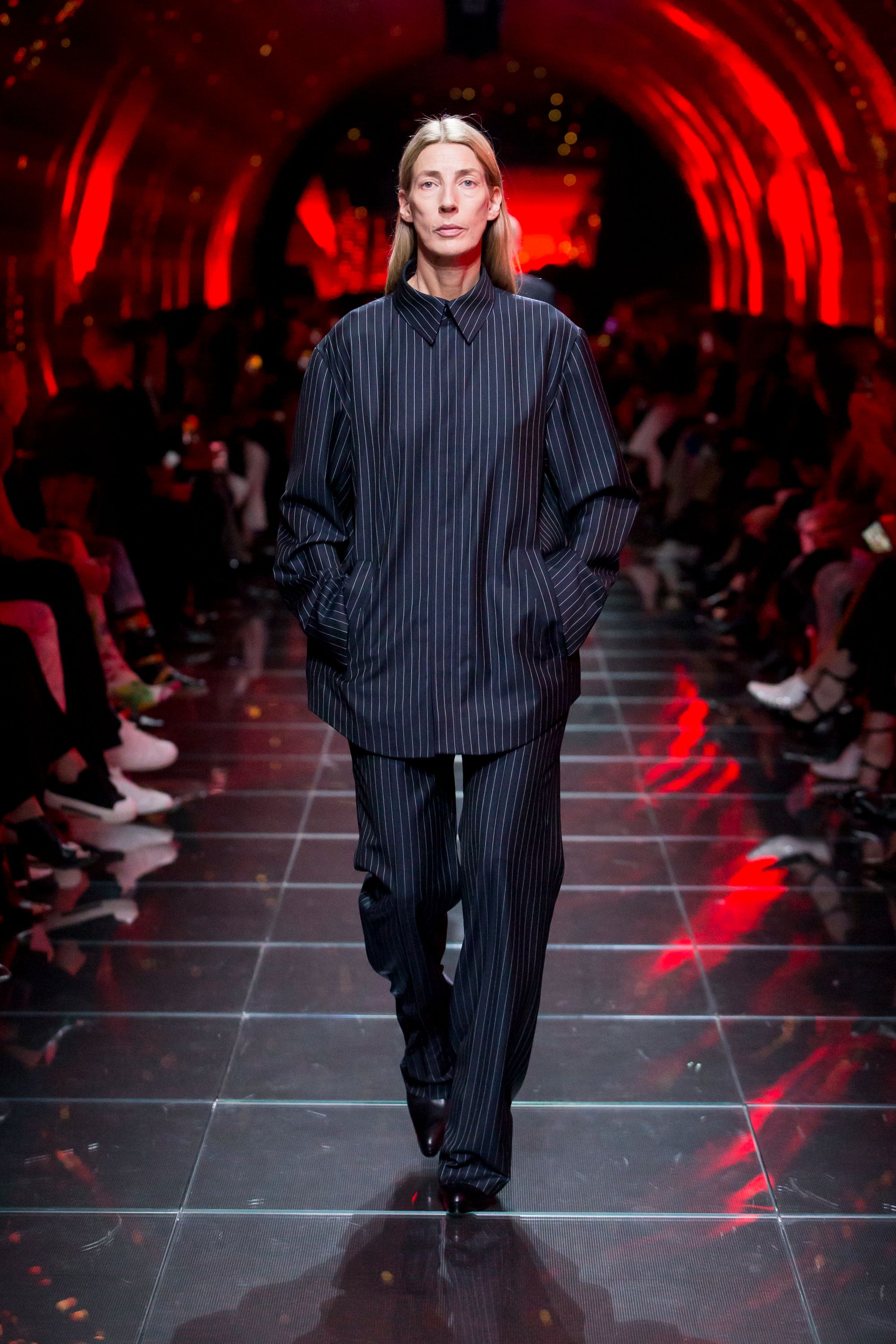 Balenciaga SS19 womenswear #59 - Tagwalk: The Fashion Search Engine