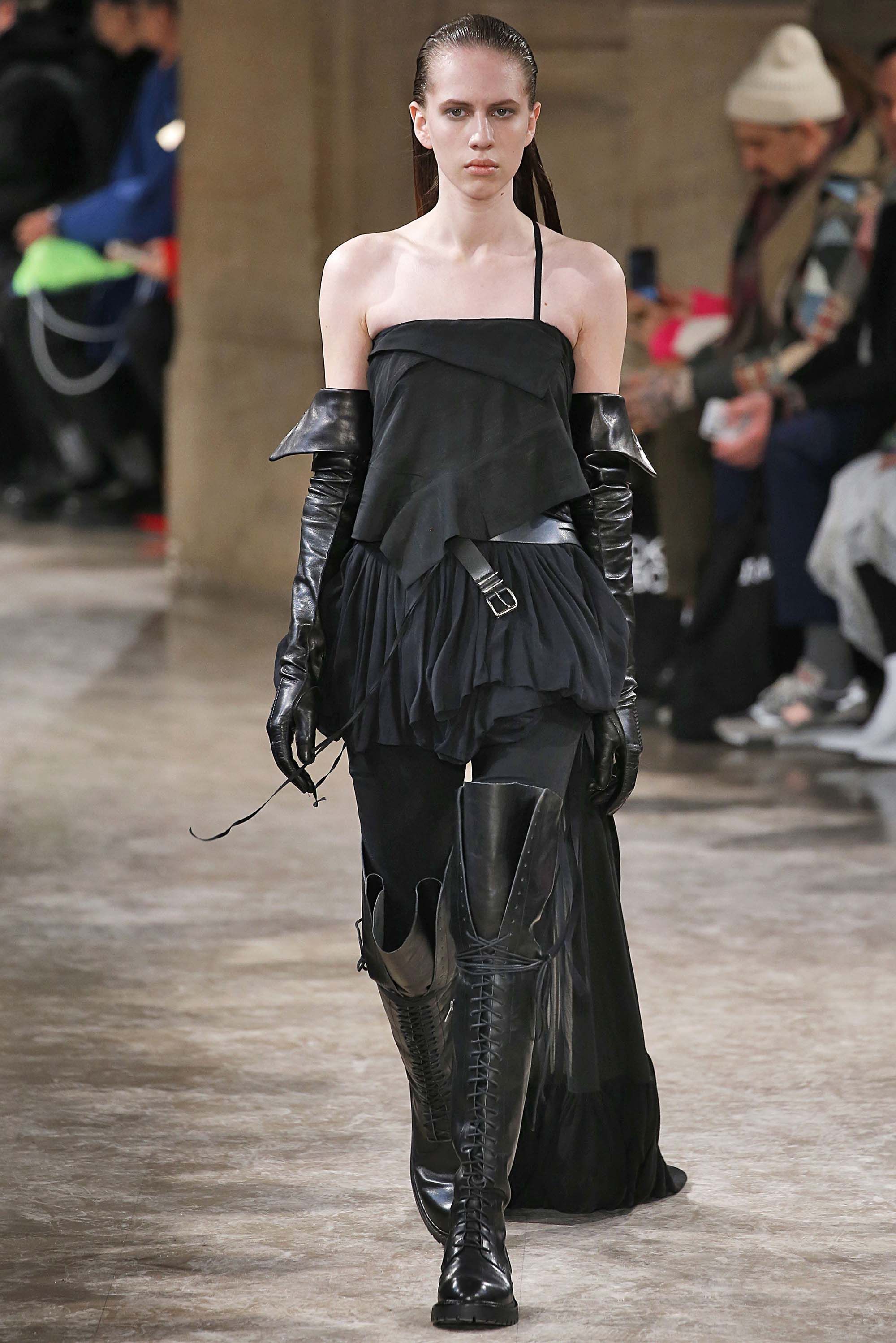 Ann Demeulemeester FW18 womenswear #28 - Tagwalk: The Fashion
