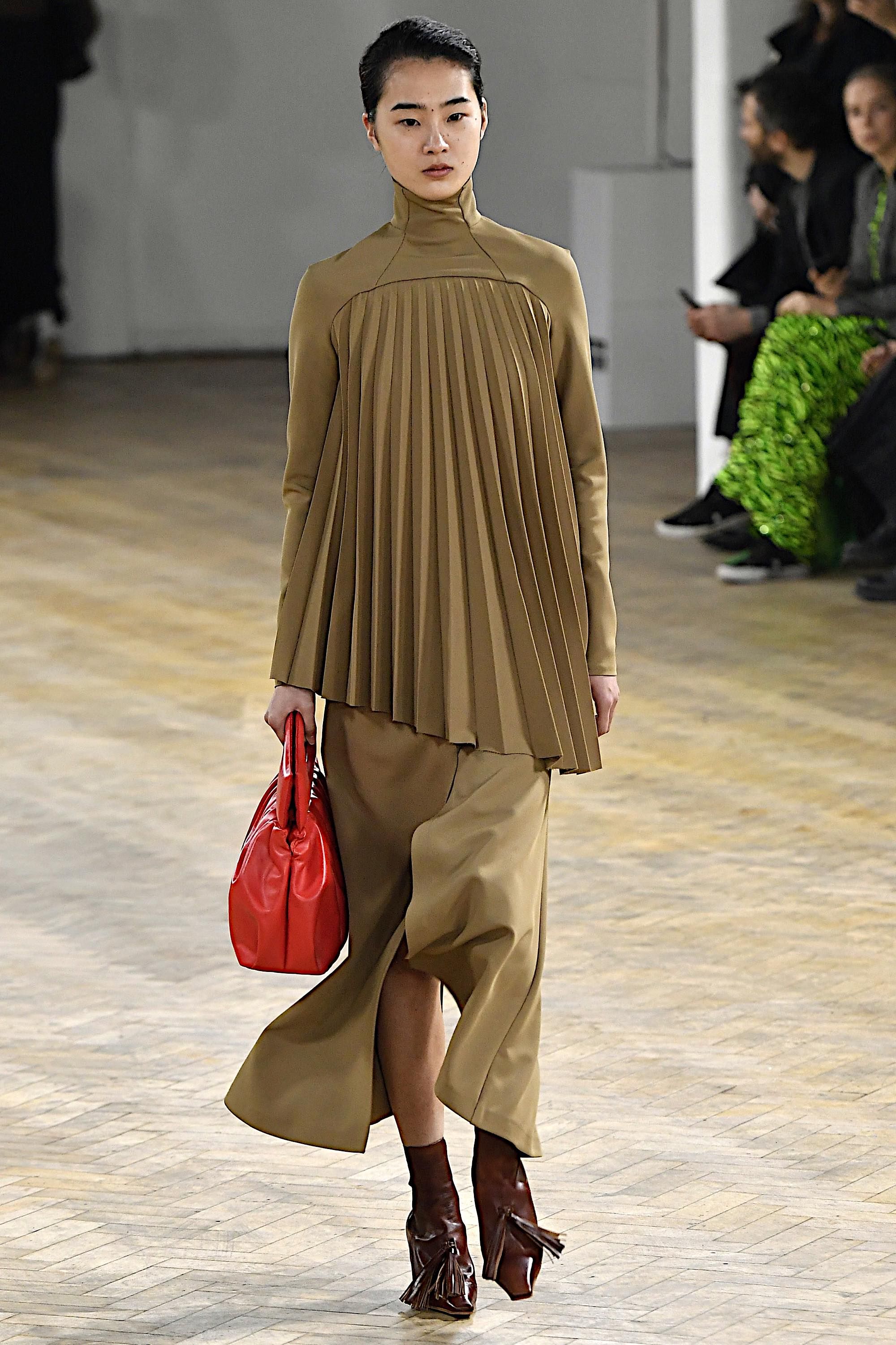 A.W.A.K.E MODE FW20 womenswear #20 - Tagwalk: The Fashion Search