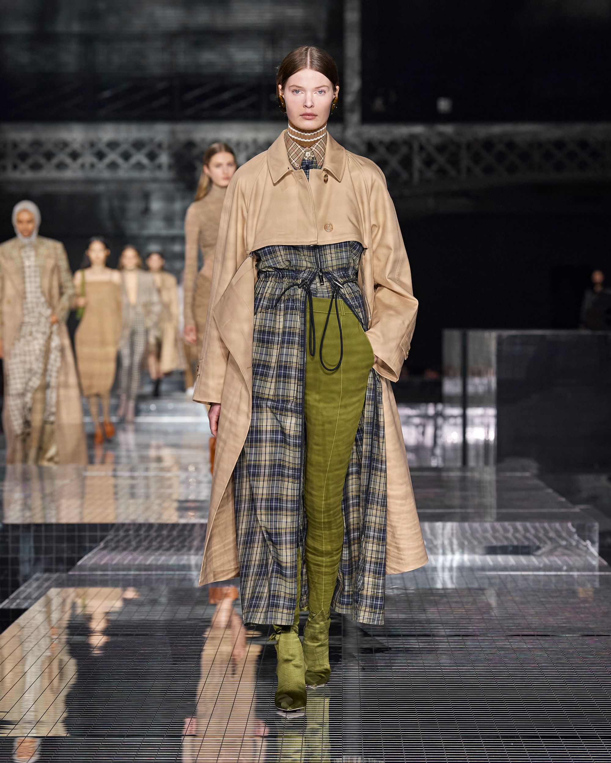 Burberry fall sales winter 2020