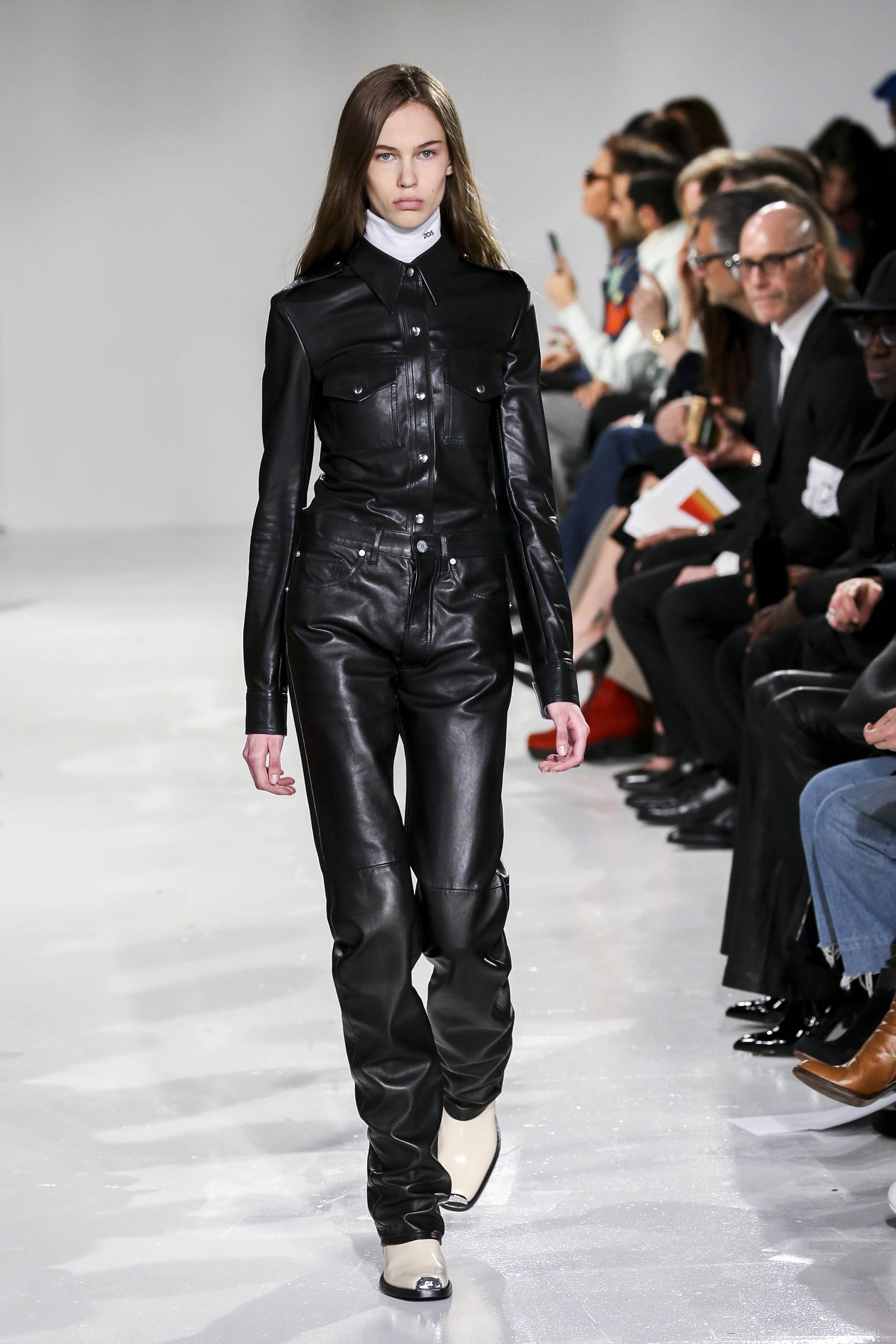 Calvin Klein 205W39NYC F/W 17 womenswear #53 - Tagwalk: the fashion search  engine