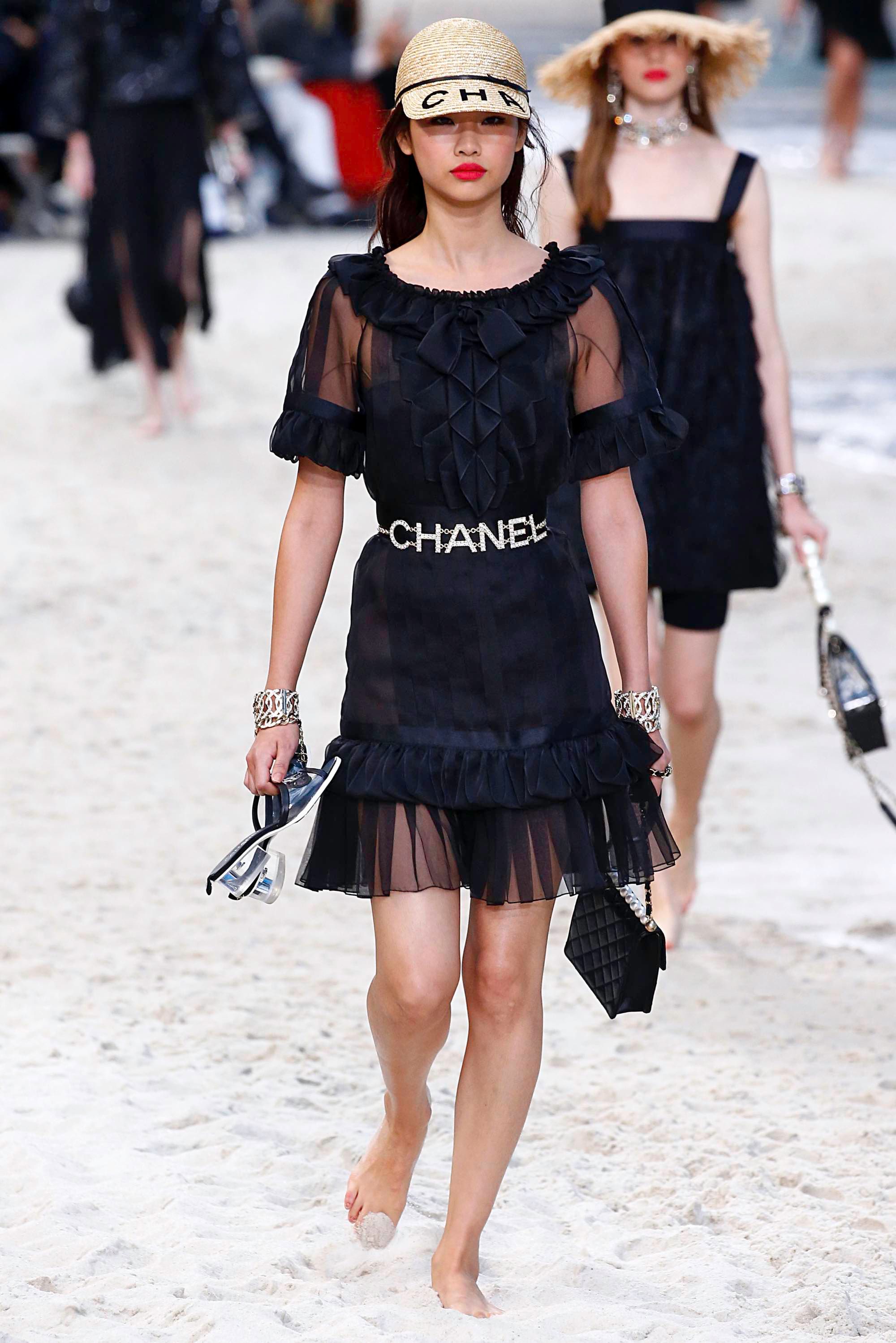 Chanel SS19: Paris Fashion Week