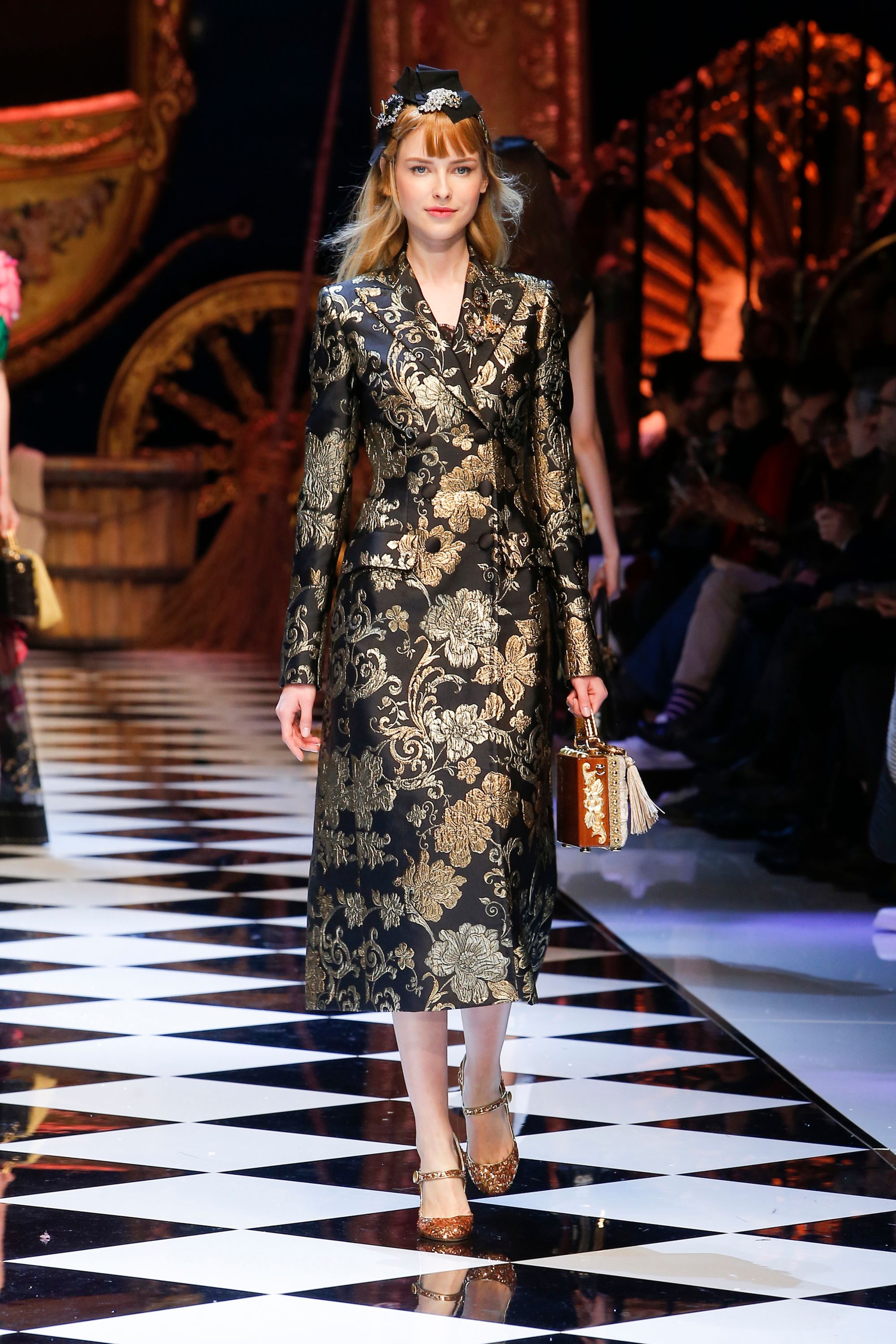【極美品】DOLCE & GABBANA25.5cmアンティーク仕上げ dolce-gabbana-fashion-show-