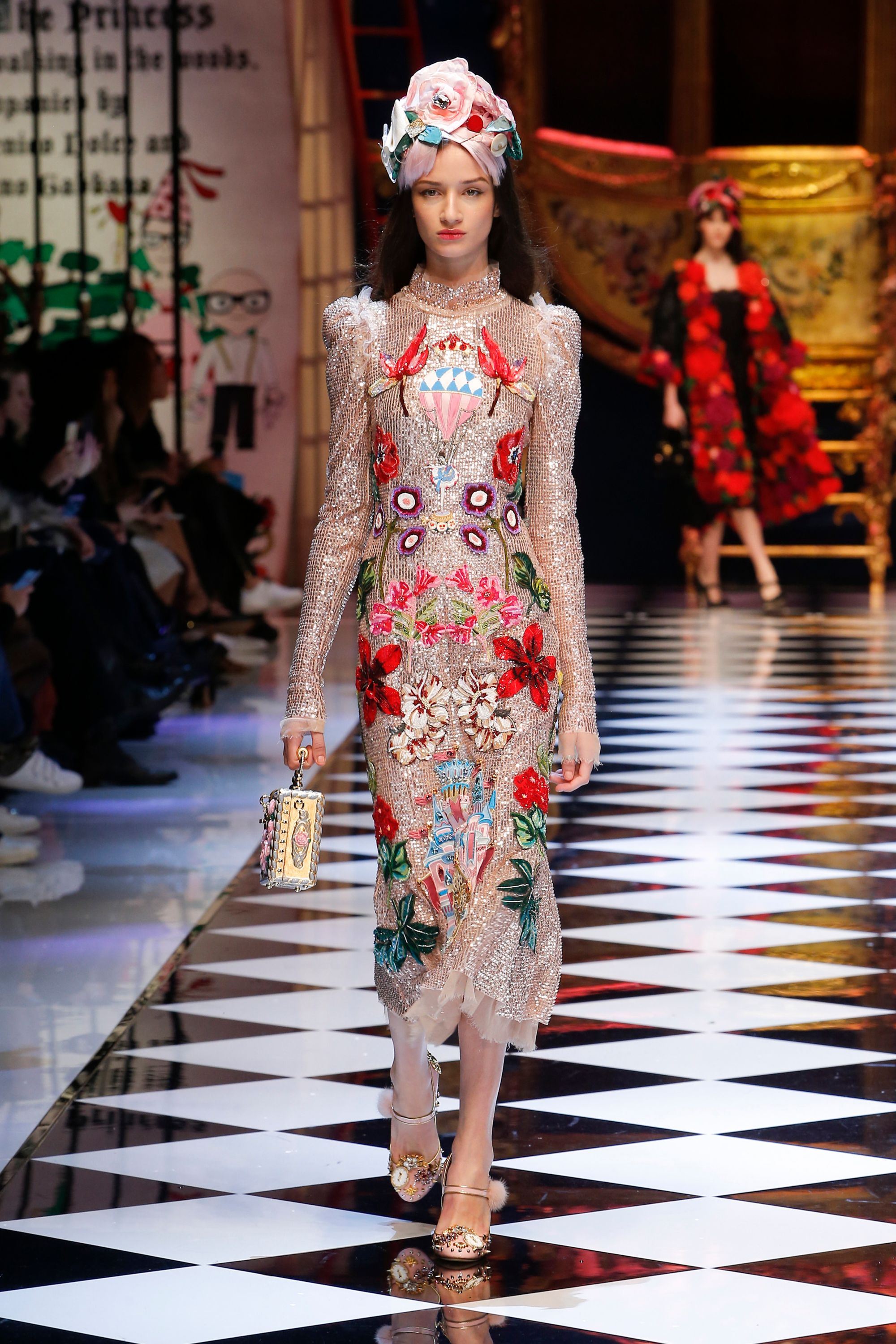 dolce-gabbana-fashion-show-