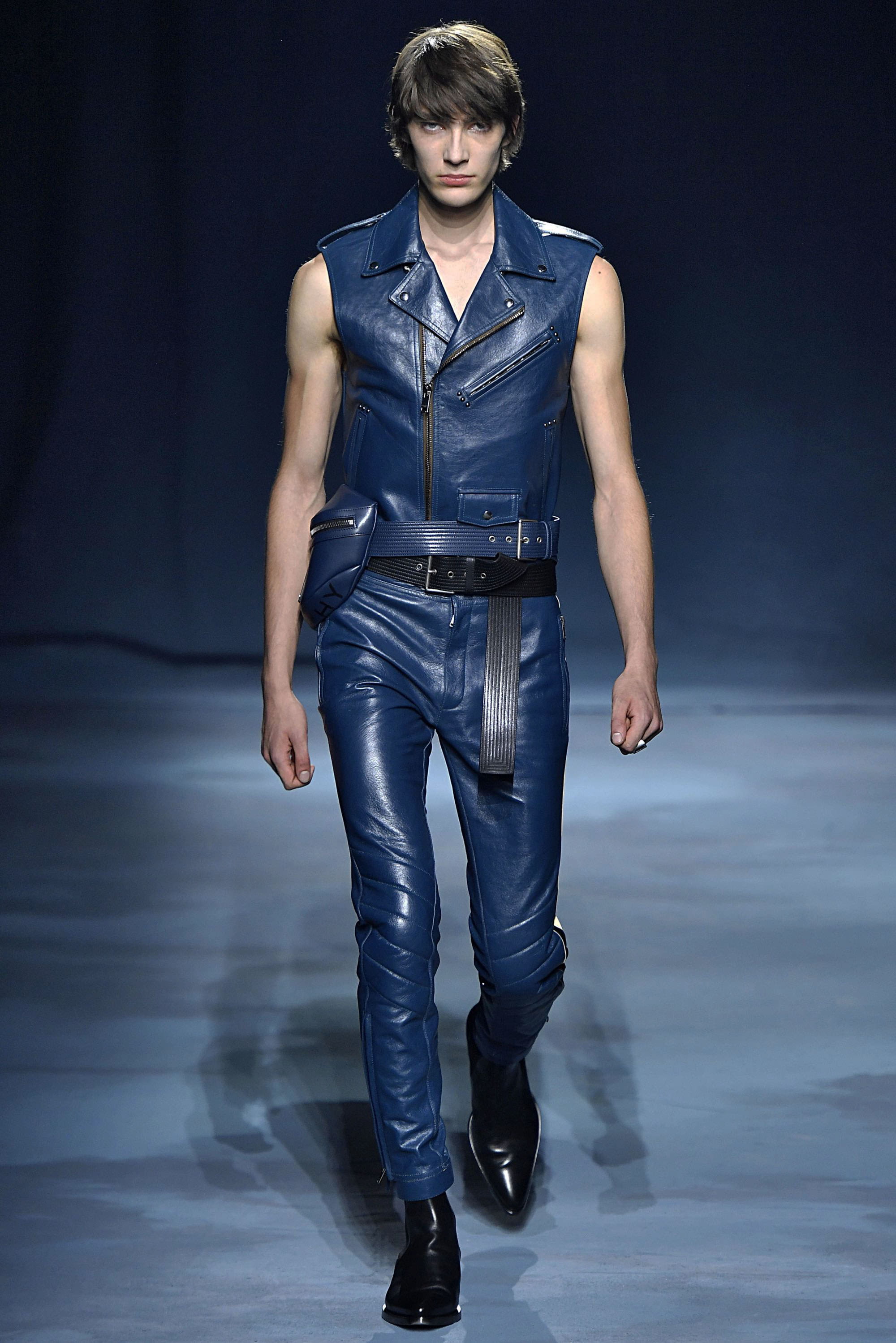 Givenchy SS19 womenswear #23 - Tagwalk: The Fashion Search Engine