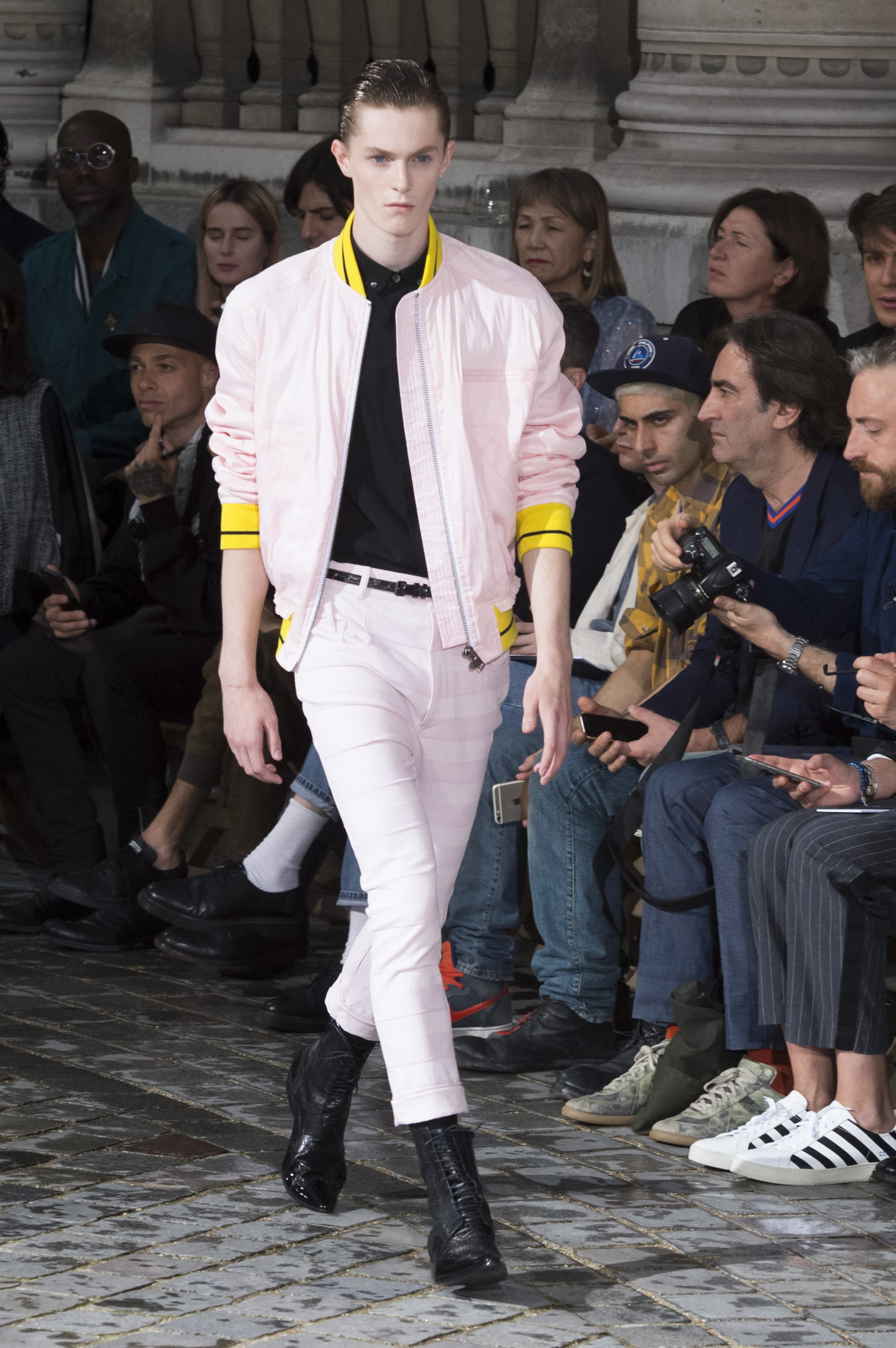 Louis Vuitton S/S 17 womenswear #9 - Tagwalk: The Fashion Search