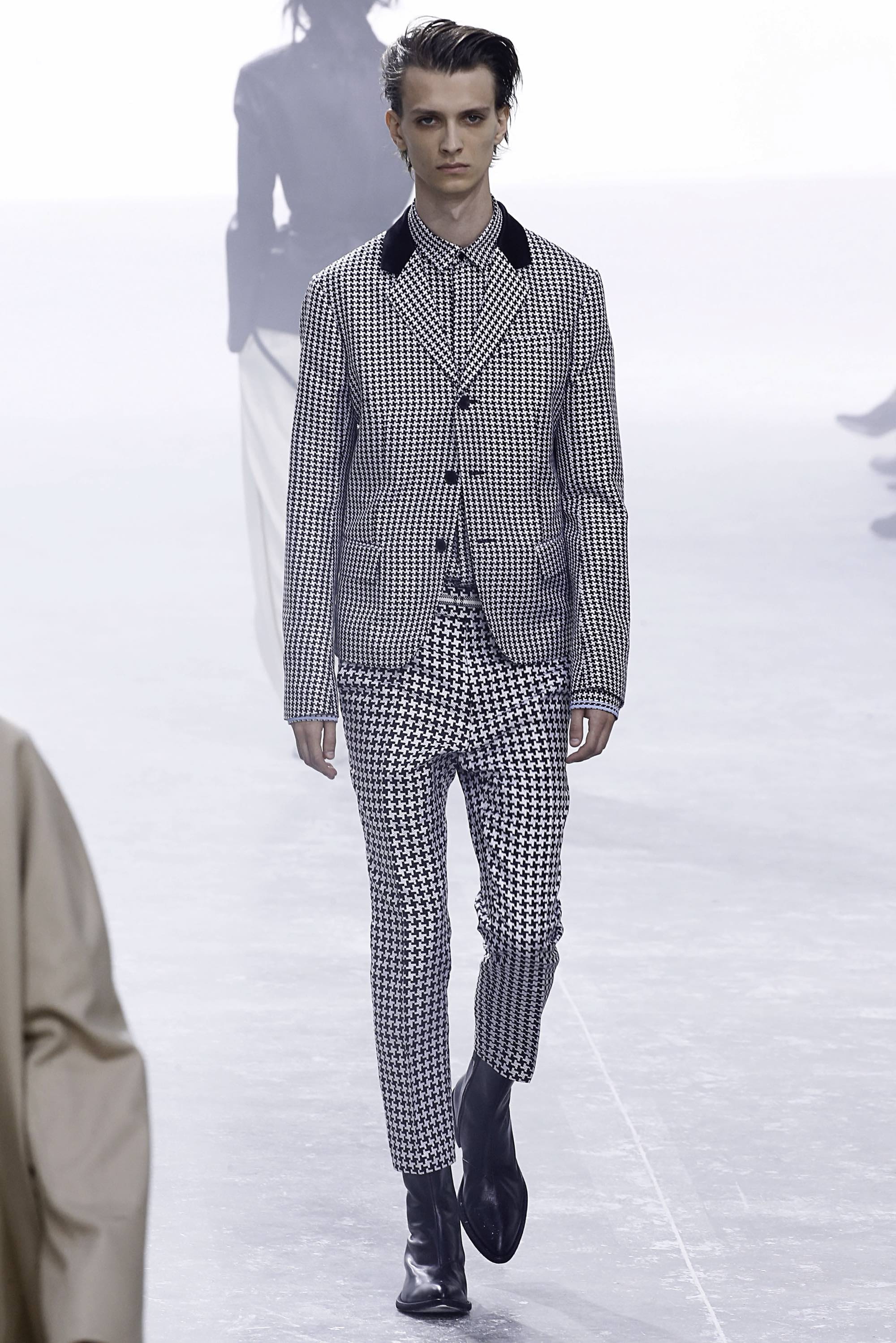 Haider Ackermann SS19 womenswear #5 - Tagwalk: The Fashion Search