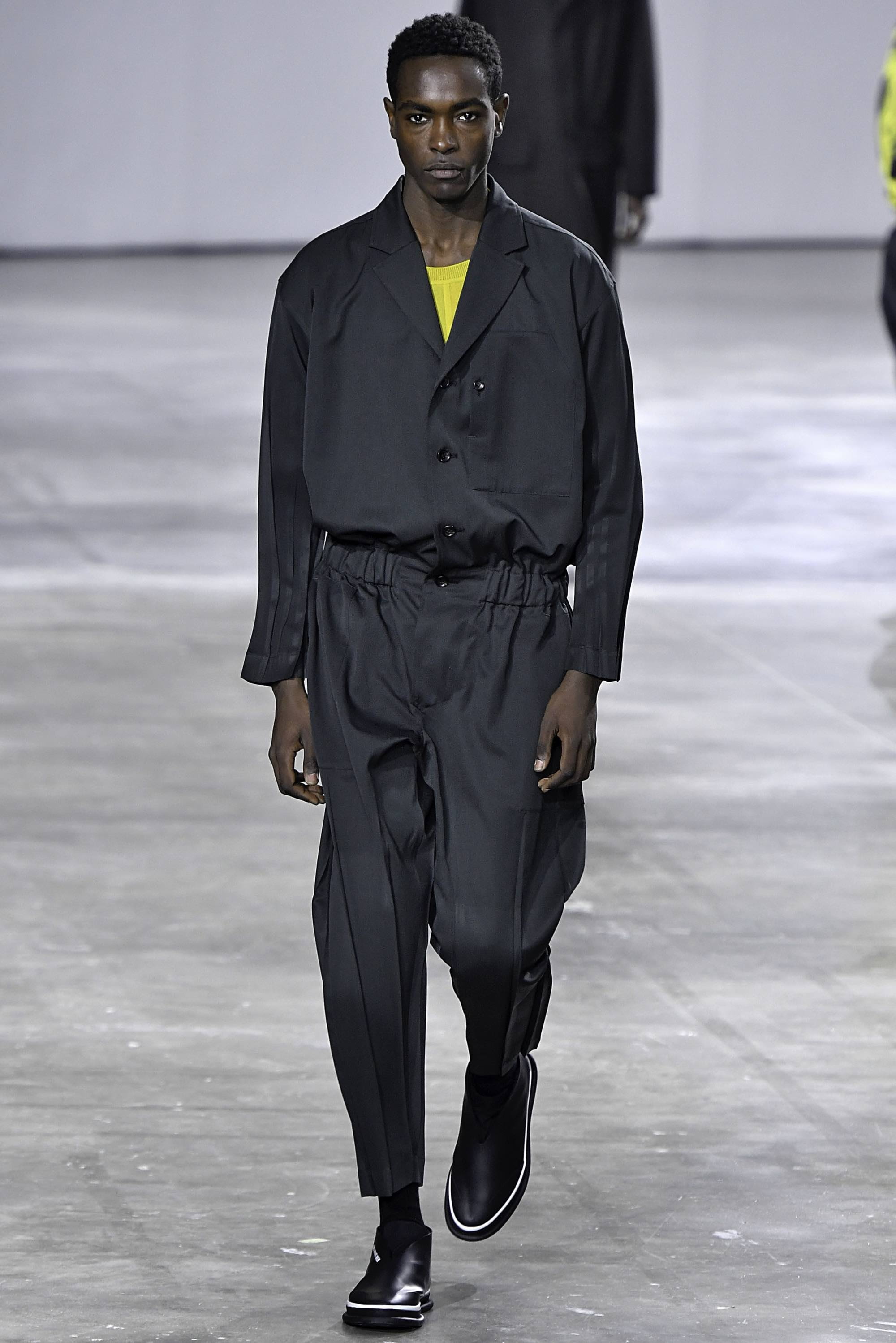 Issey Miyake Men FW19 menswear #32 - Tagwalk: The Fashion Search
