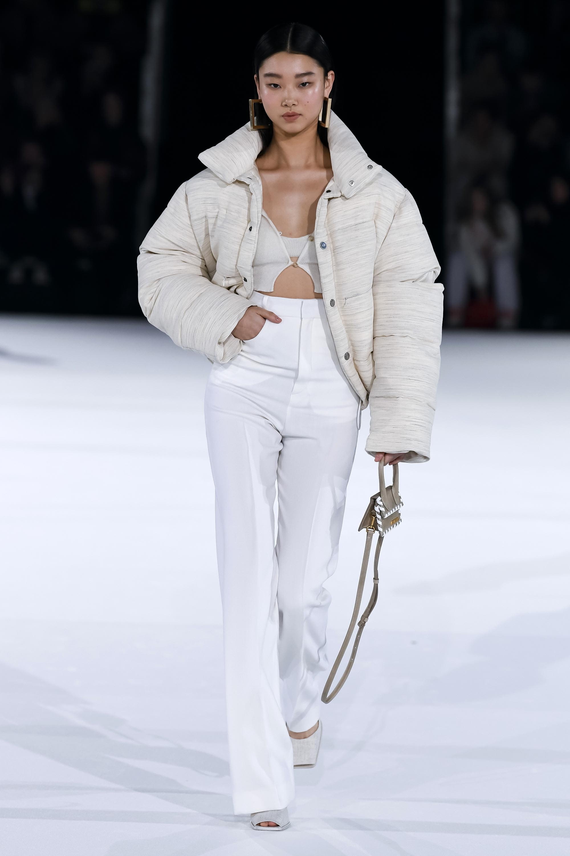 jacquemus-maw20-0056-30d604.jpg