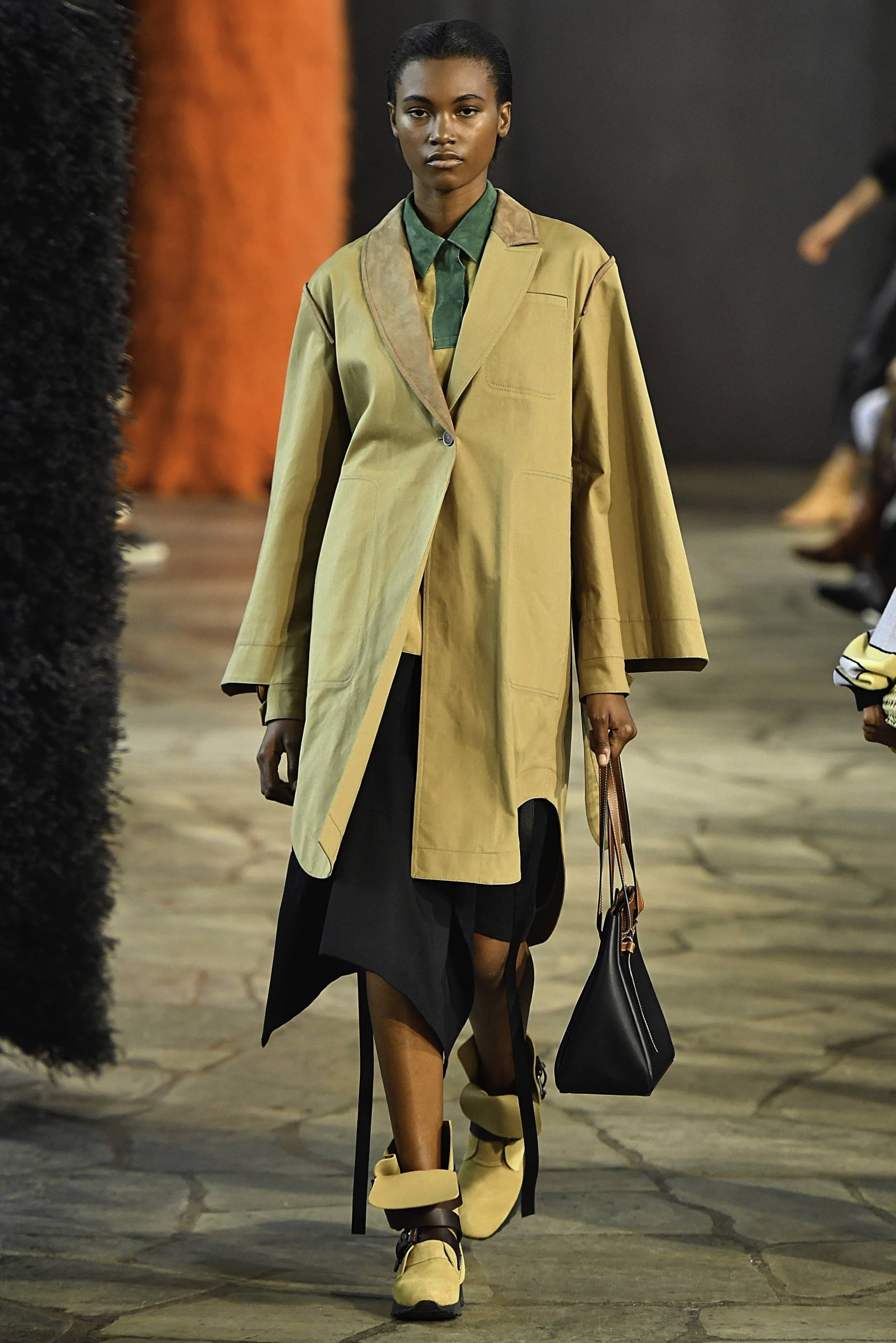 loewe-ss19-0078-483632.jpg