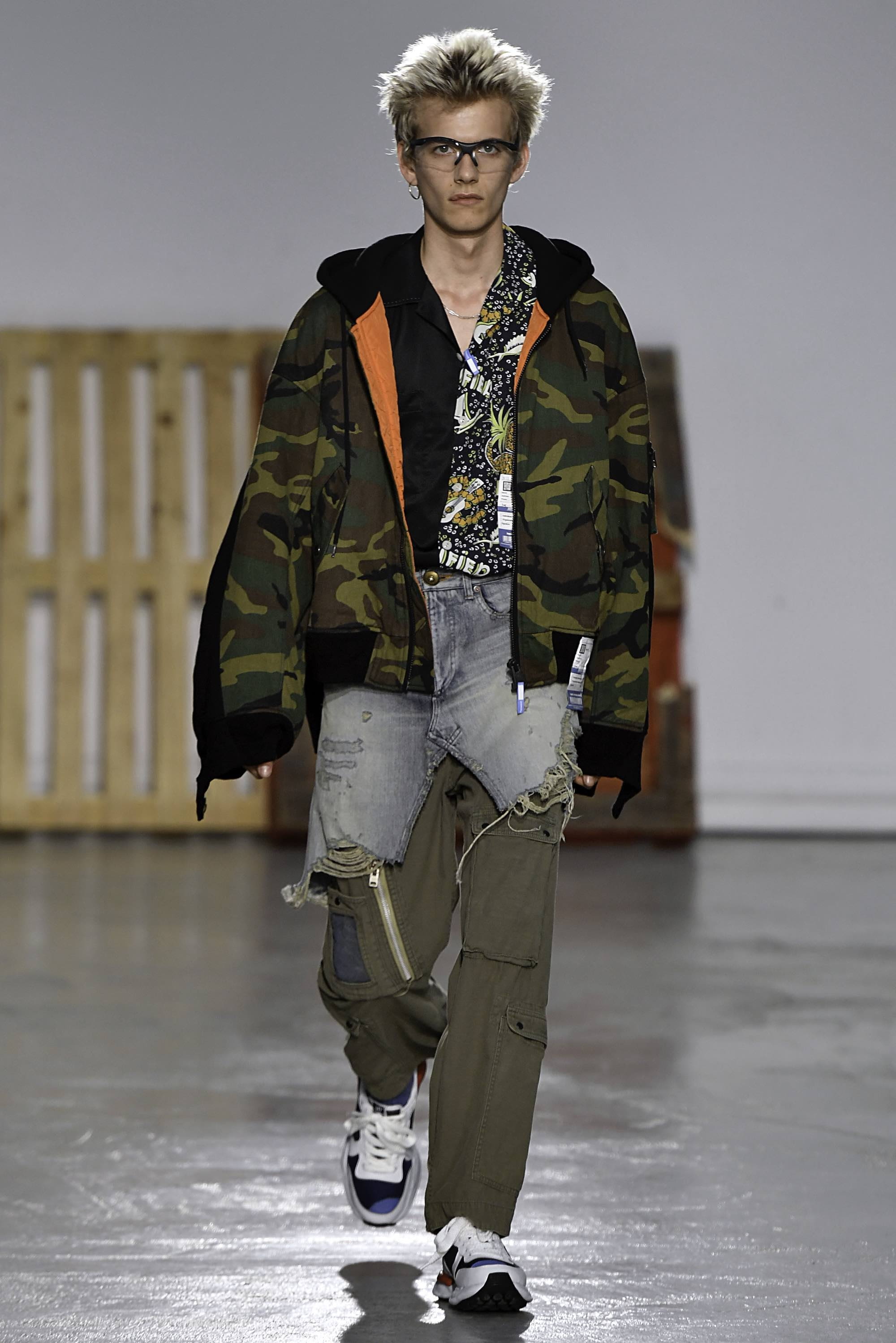 Walter Van Beirendonck SS20 menswear #33 - Tagwalk: The Fashion Search  Engine