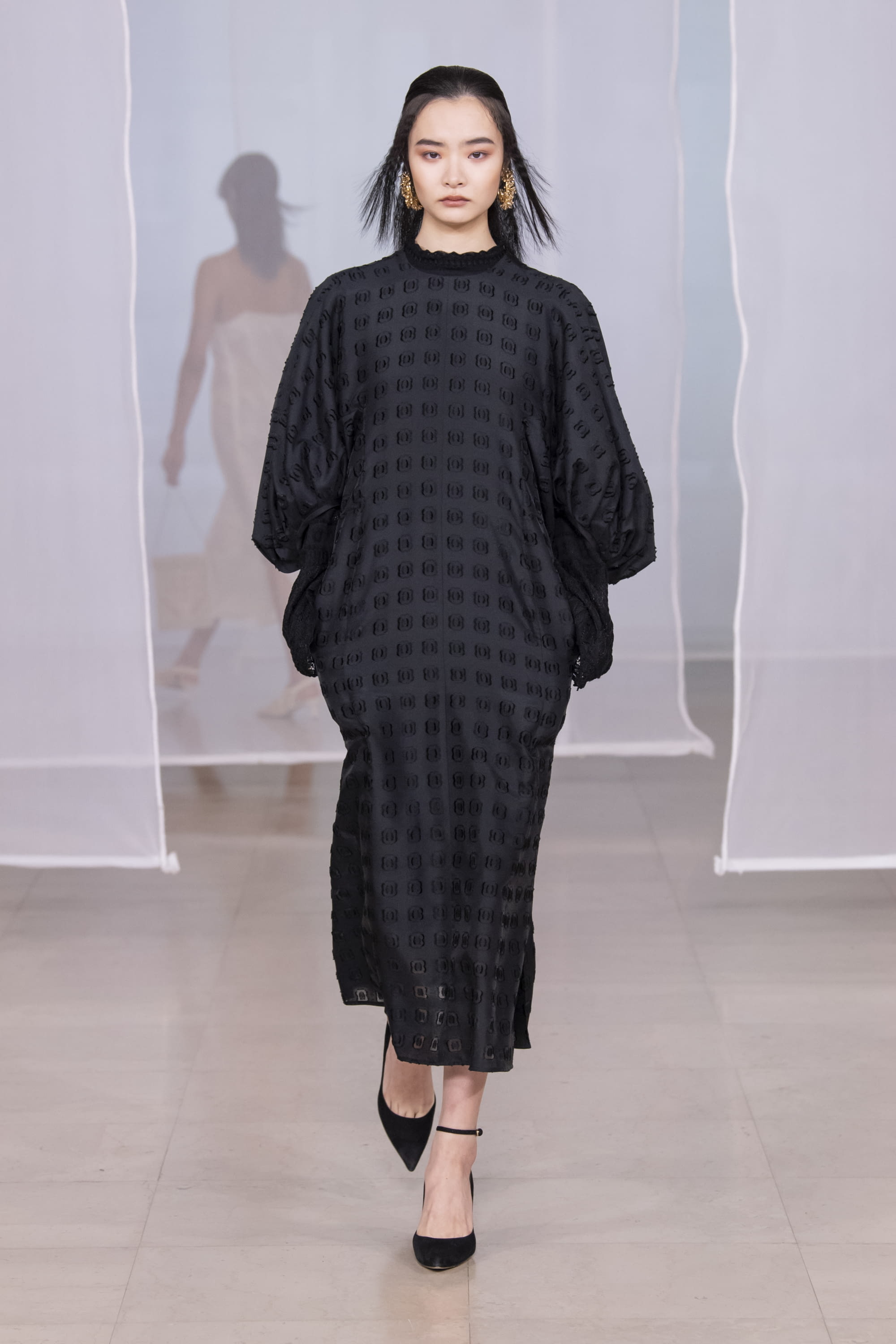 Mame Kurogouchi FW20 womenswear #18 - Tagwalk: The Fashion Search