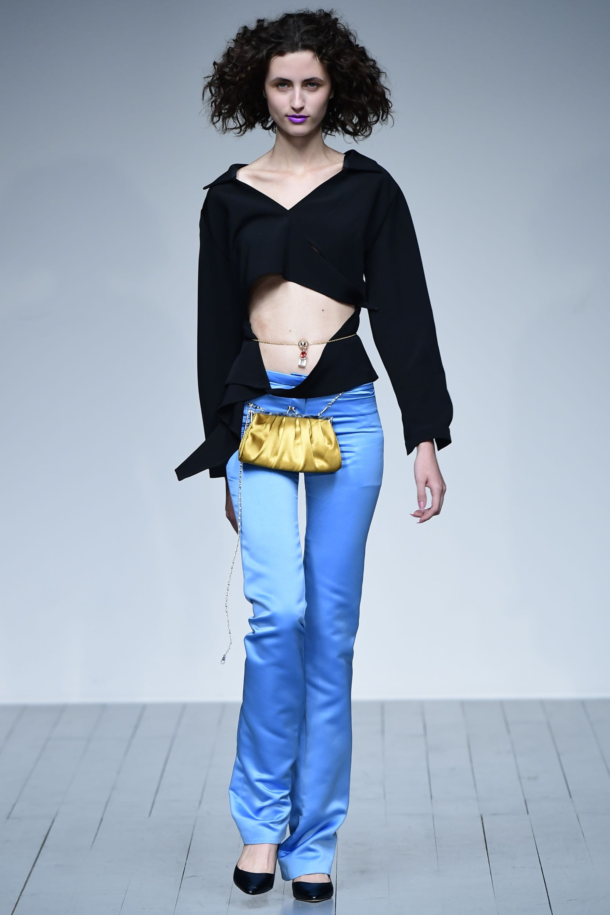 Marta Jakubowski デザイン カットソー Marta Jakubowski 2017-18秋冬 | ロンドン | 画像35枚 - FASHIONSNAP