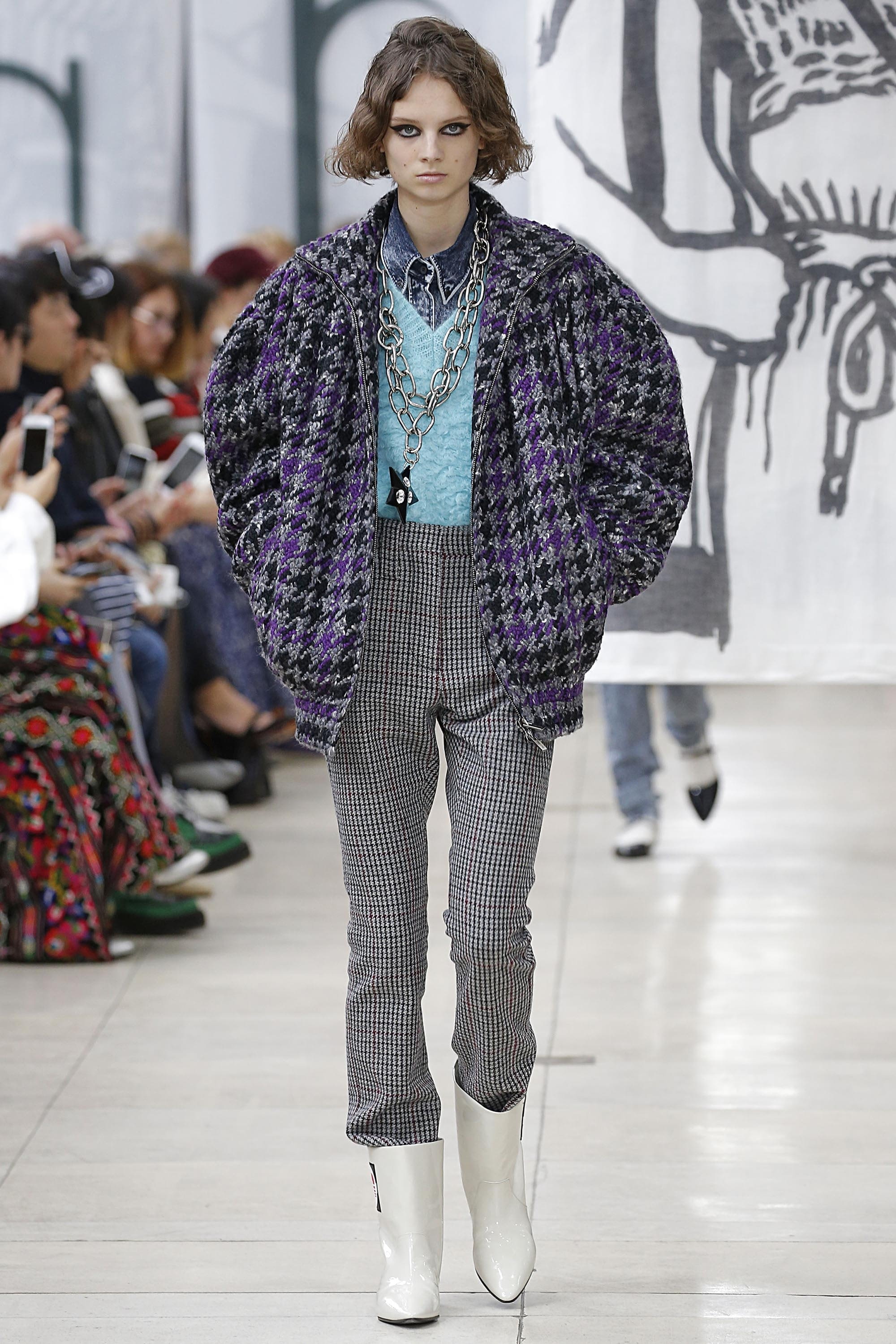 miu-miu-aw18-0008-668324.jpg