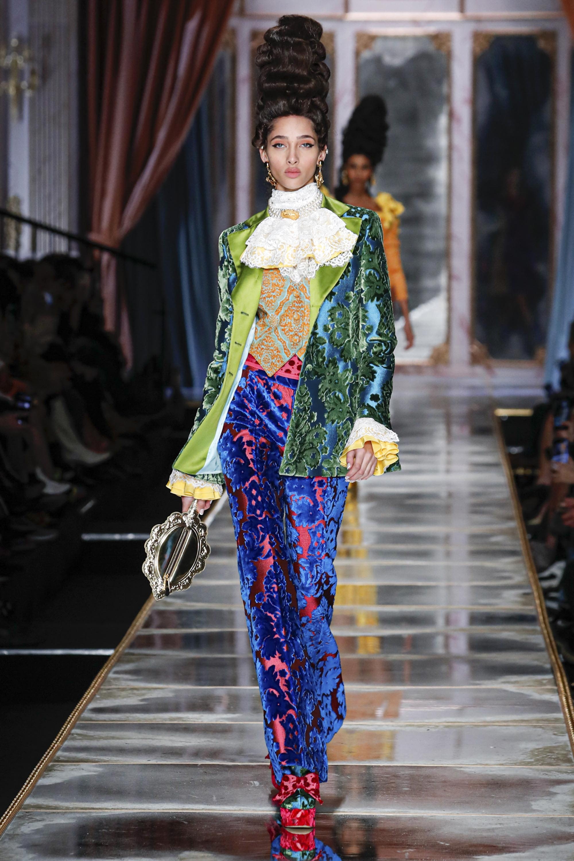 Moschino FW20 womenswear #43 - Tagwalk: The Fashion Search Engine