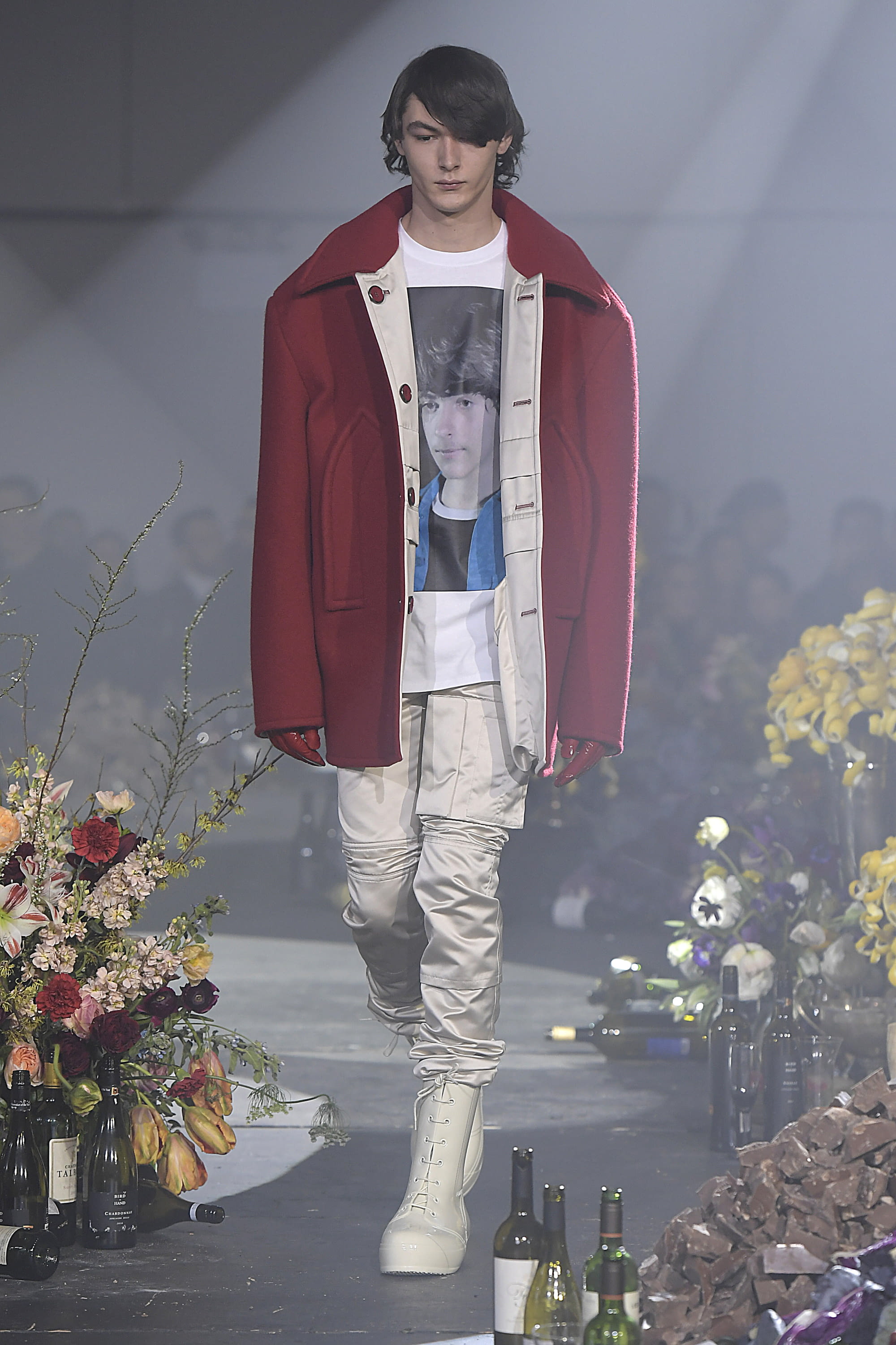 Raf Simons SS20 menswear #18 - Tagwalk: The Fashion Search Engine