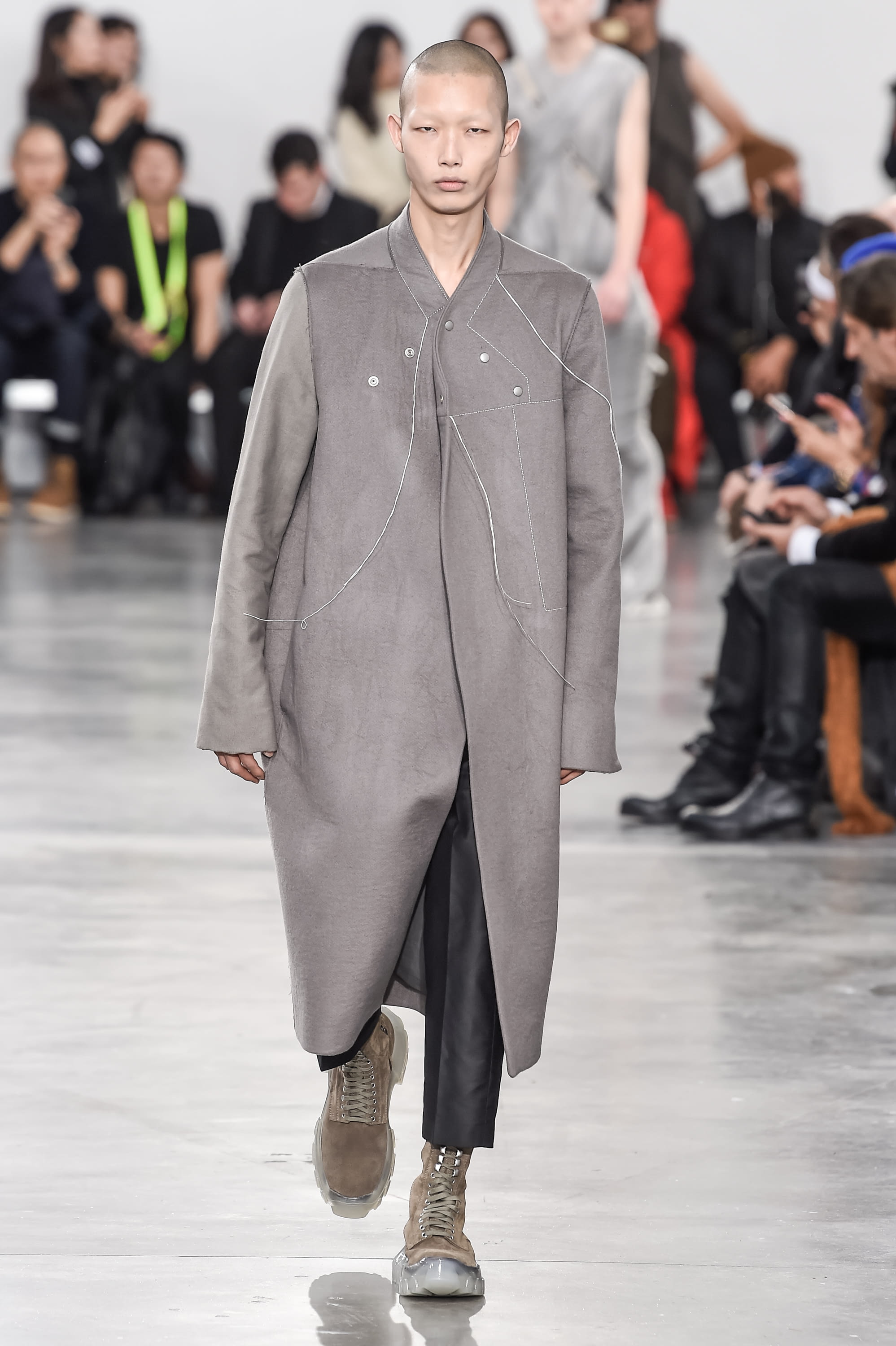 Rick Owens F/W 18 menswear #20 - Tagwalk: The Fashion Search Engine