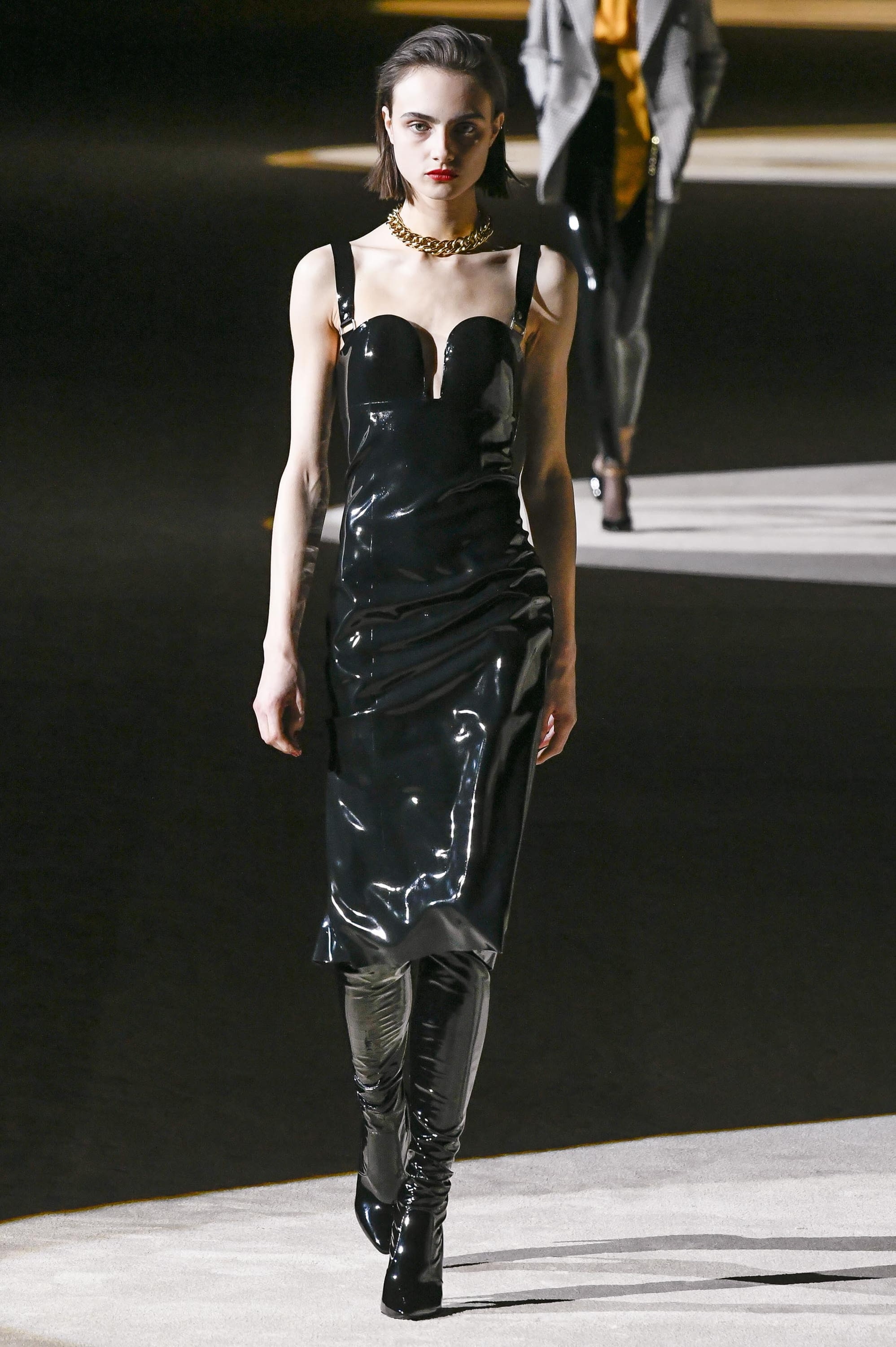 saint-laurent-aw20-0024-b010b6.jpg