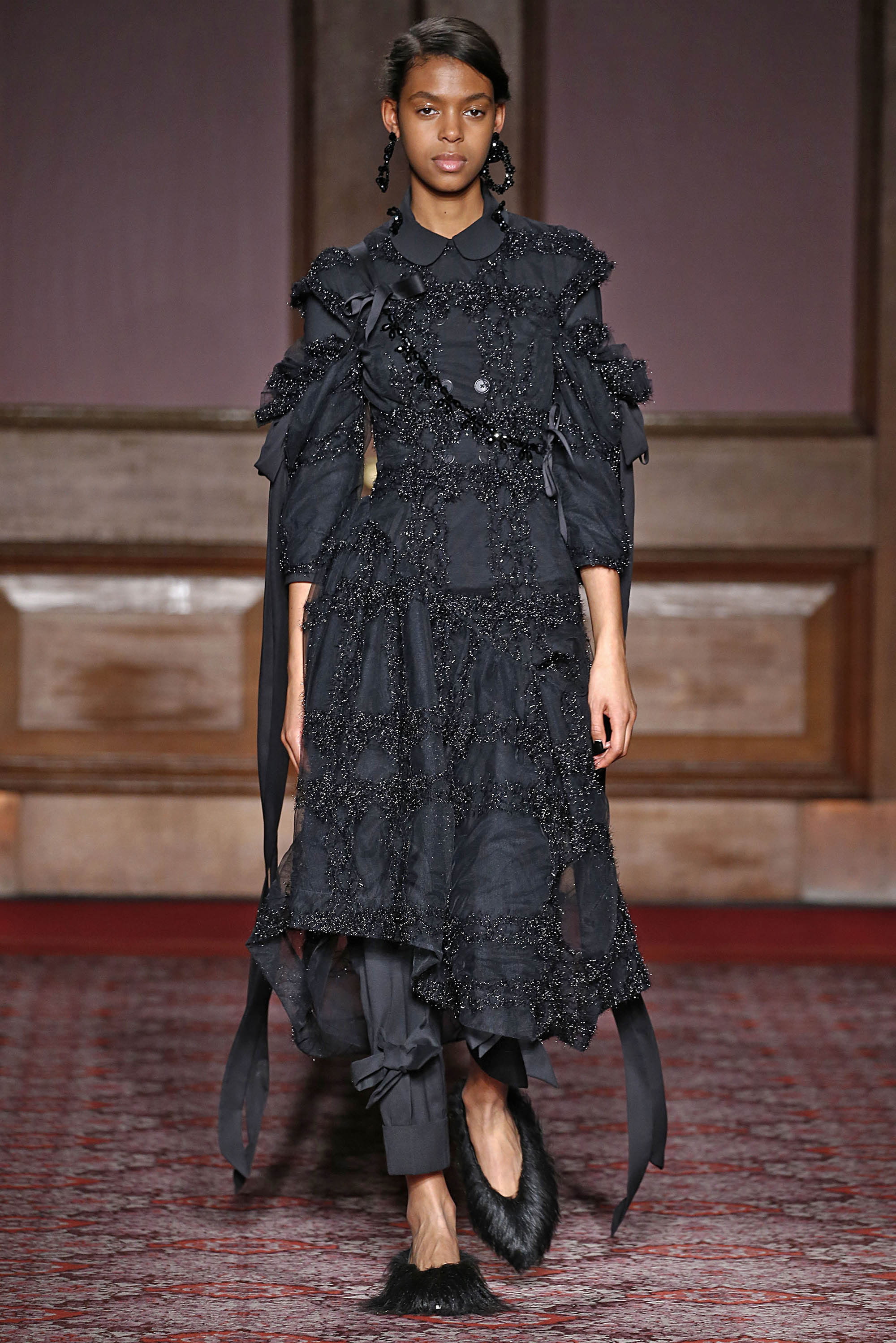 Simone Rocha FW18 womenswear #4 - Tagwalk: The Fashion Search Engine