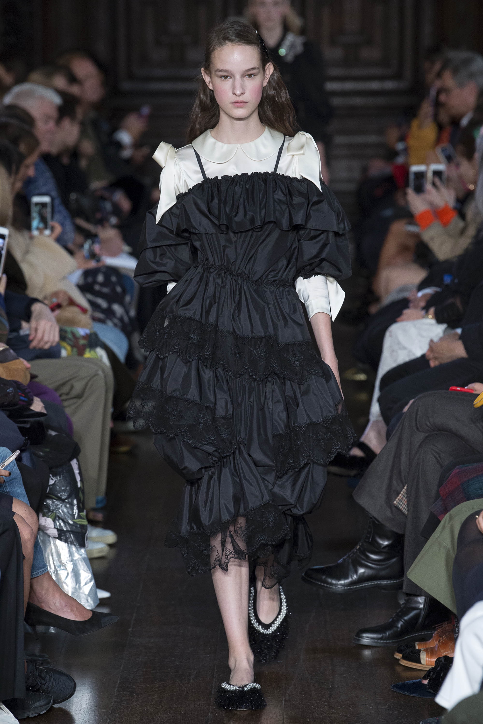 Simone Rocha SS18 womenswear #10 - Tagwalk: The Fashion Search Engine