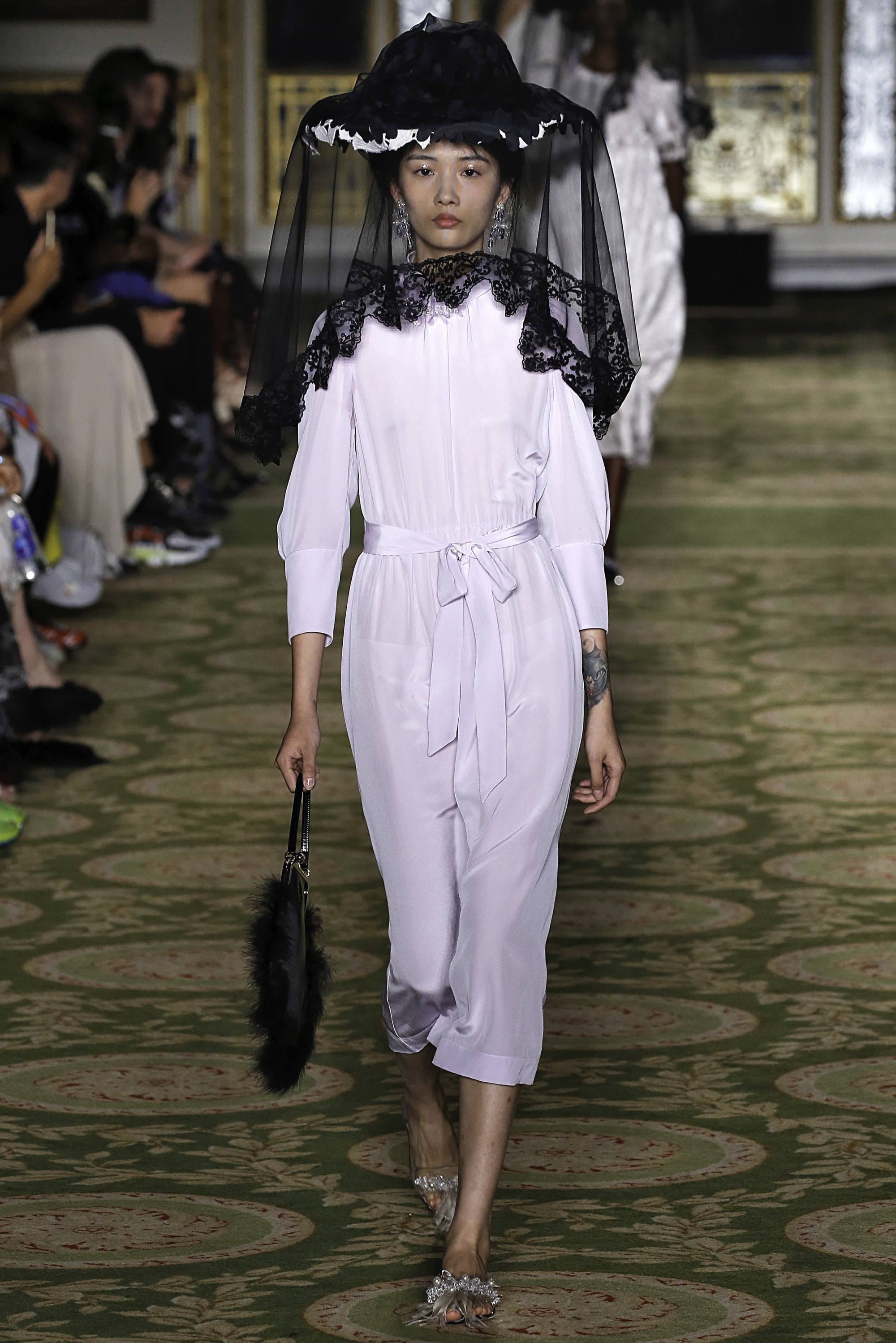 simone-rocha-ss19-026-71ee2e.jpg
