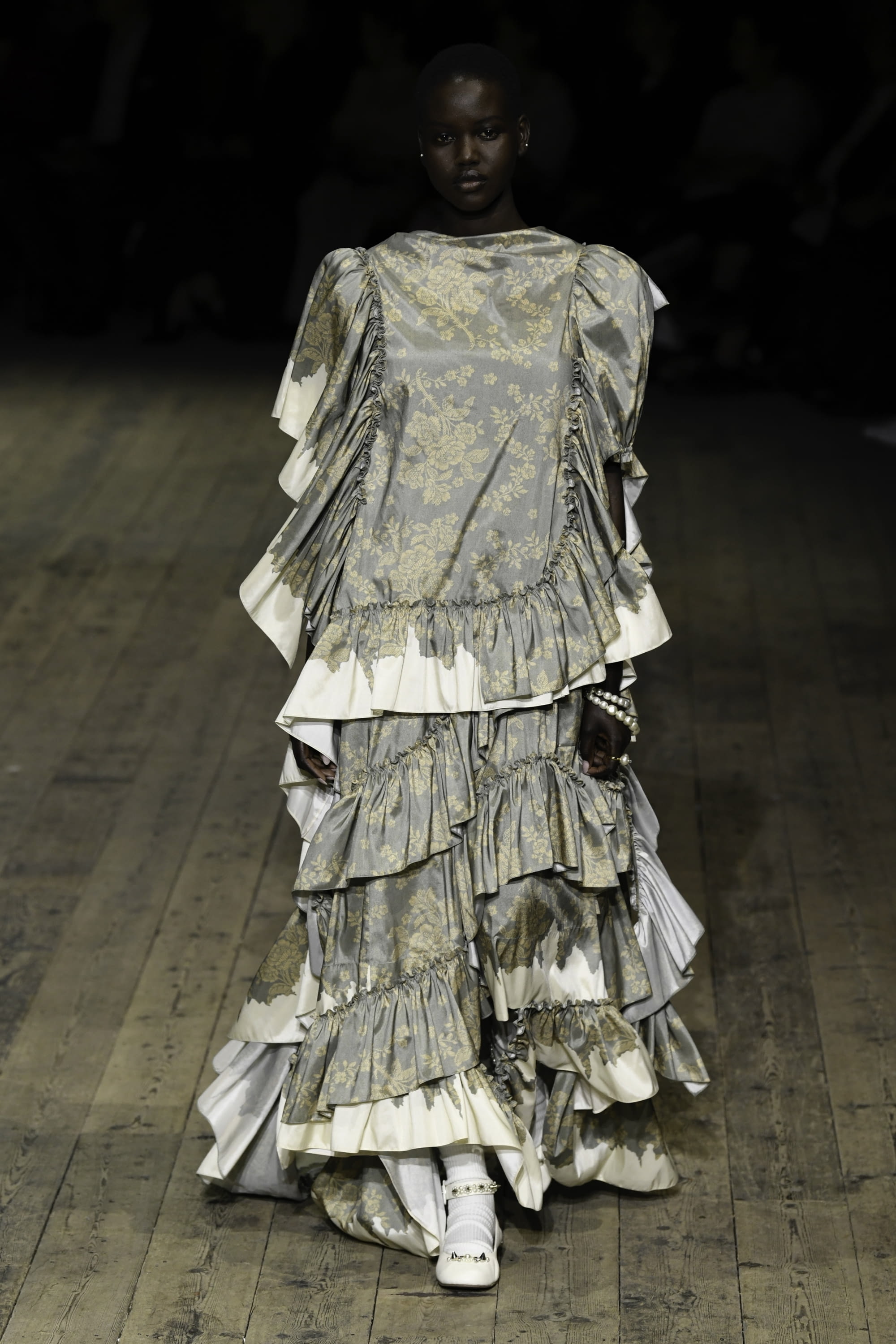 simone-rocha-ss20-0044-b1ee28.jpg