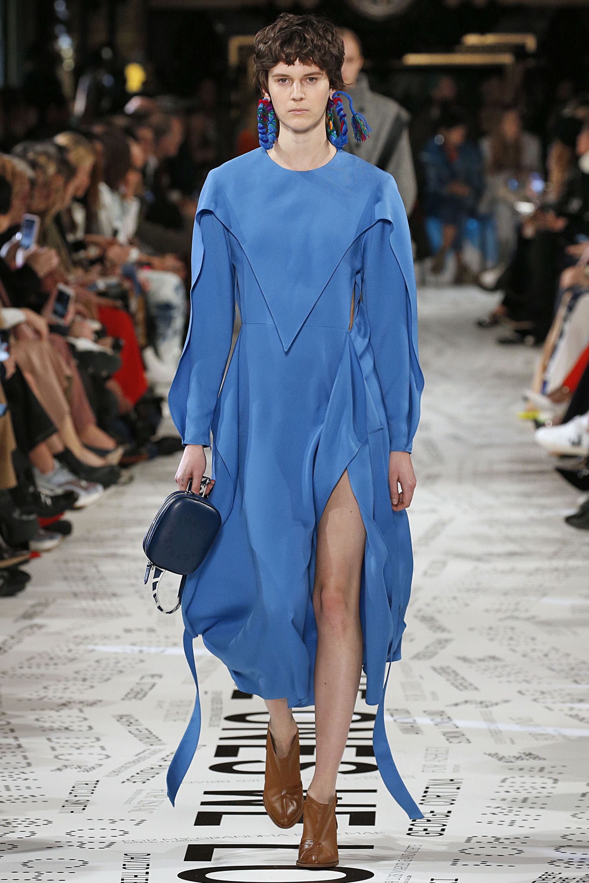 stella-mc-cartney-aw19-0022-