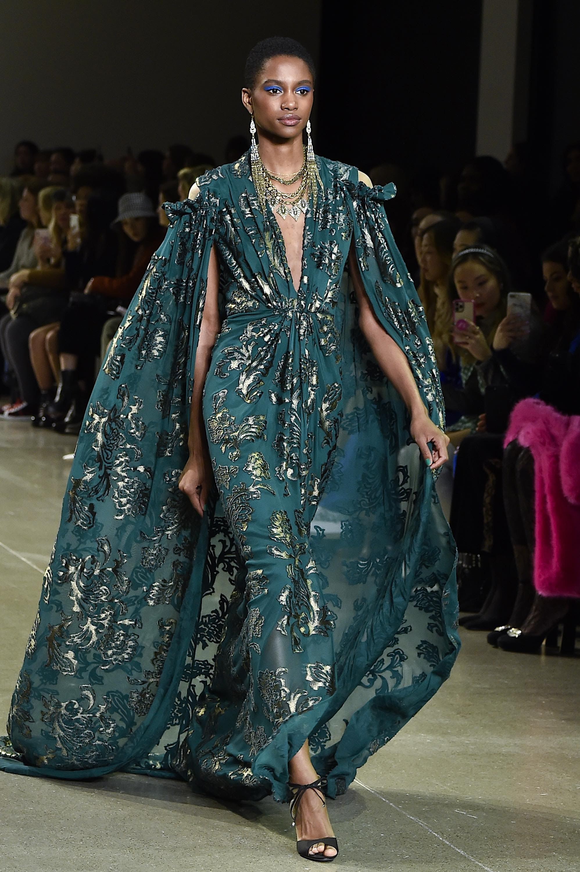 Tadashi Shoji FW20 womenswear #35 - Tagwalk: The Fashion Search Engine