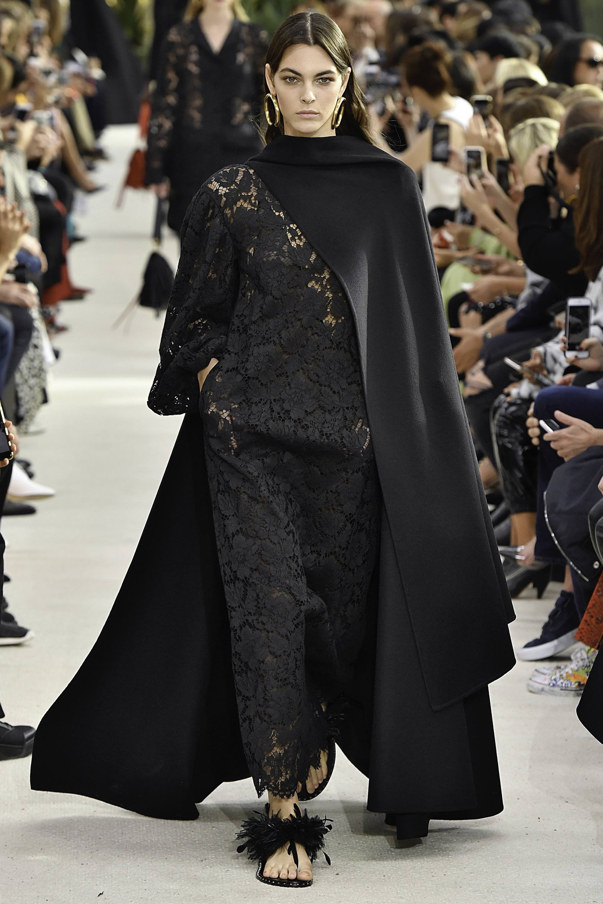 Valentino SS19 womenswear #10 - Tagwalk: The Fashion Search Engine