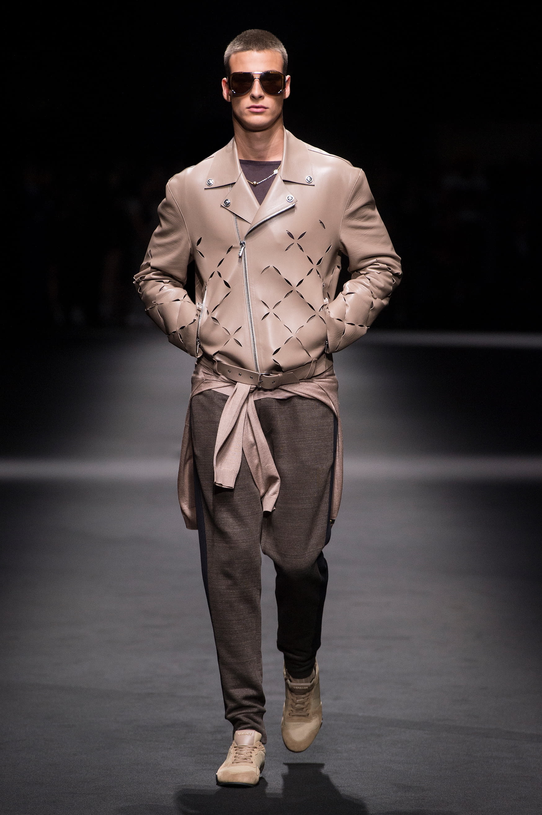 Louis Vuitton, Rick Owens show reports SS17 Paris menswear