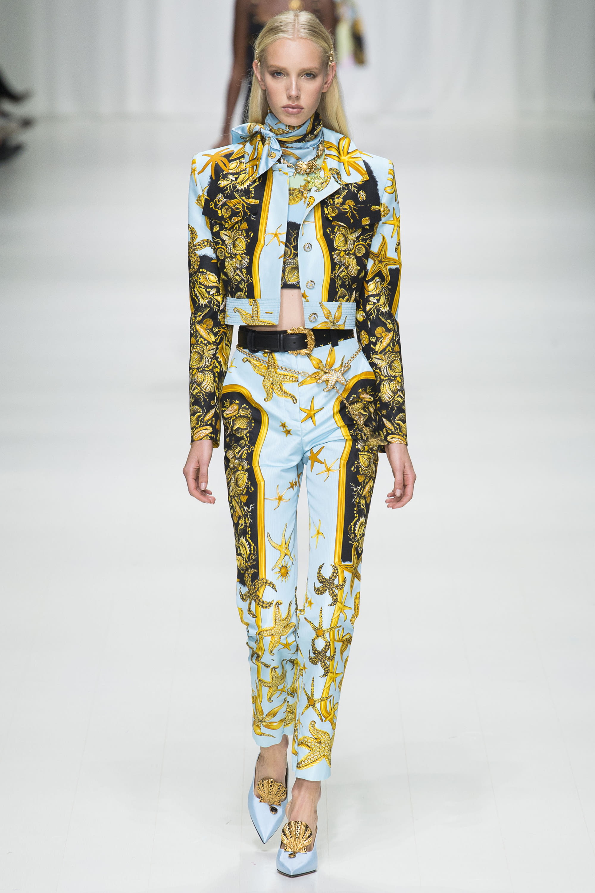 Versace S/S 18 womenswear #35 - Tagwalk: The Fashion Search Engine