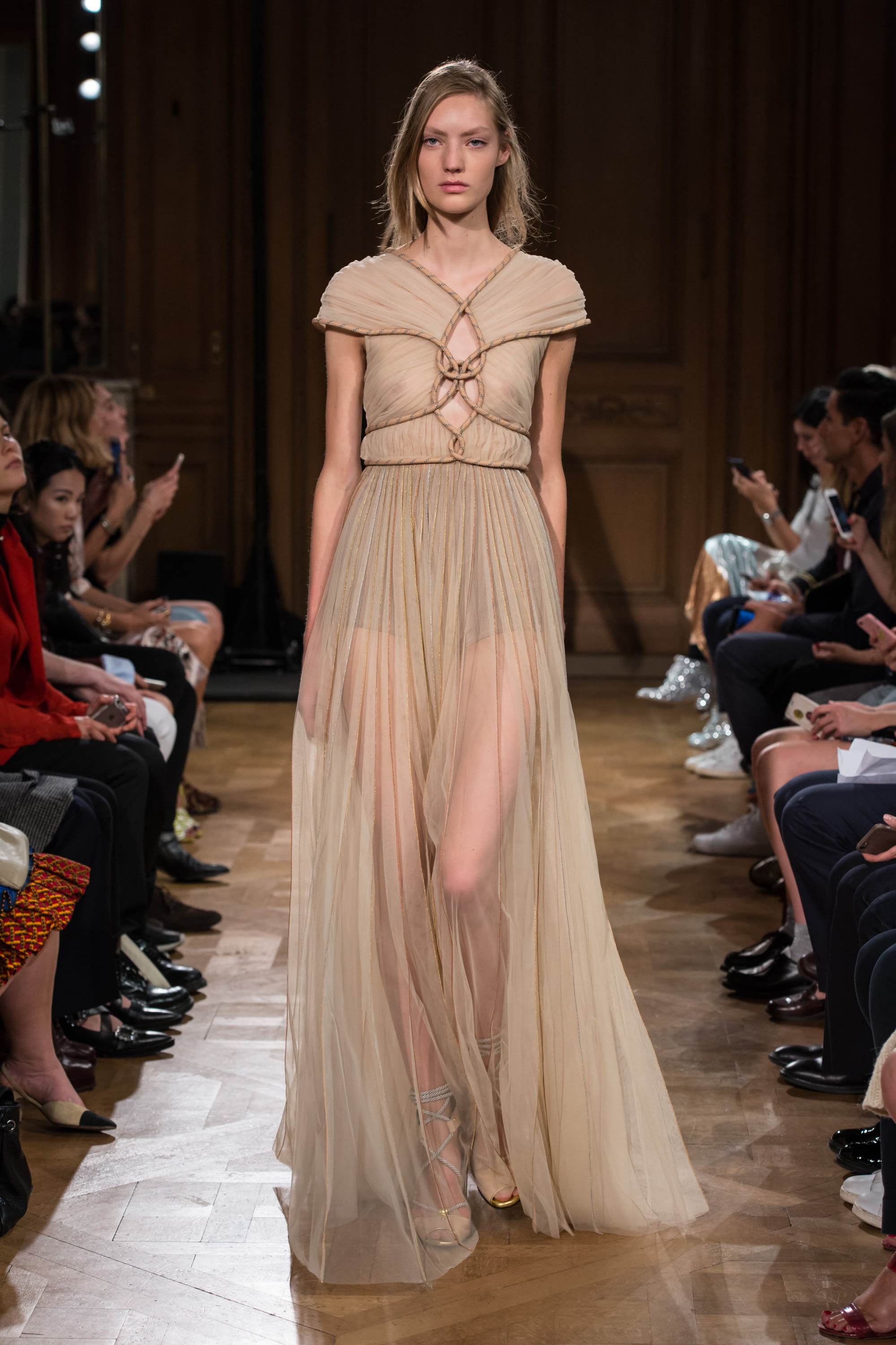 Vionnet SS17 womenswear #32 - Tagwalk: The Fashion Search Engine