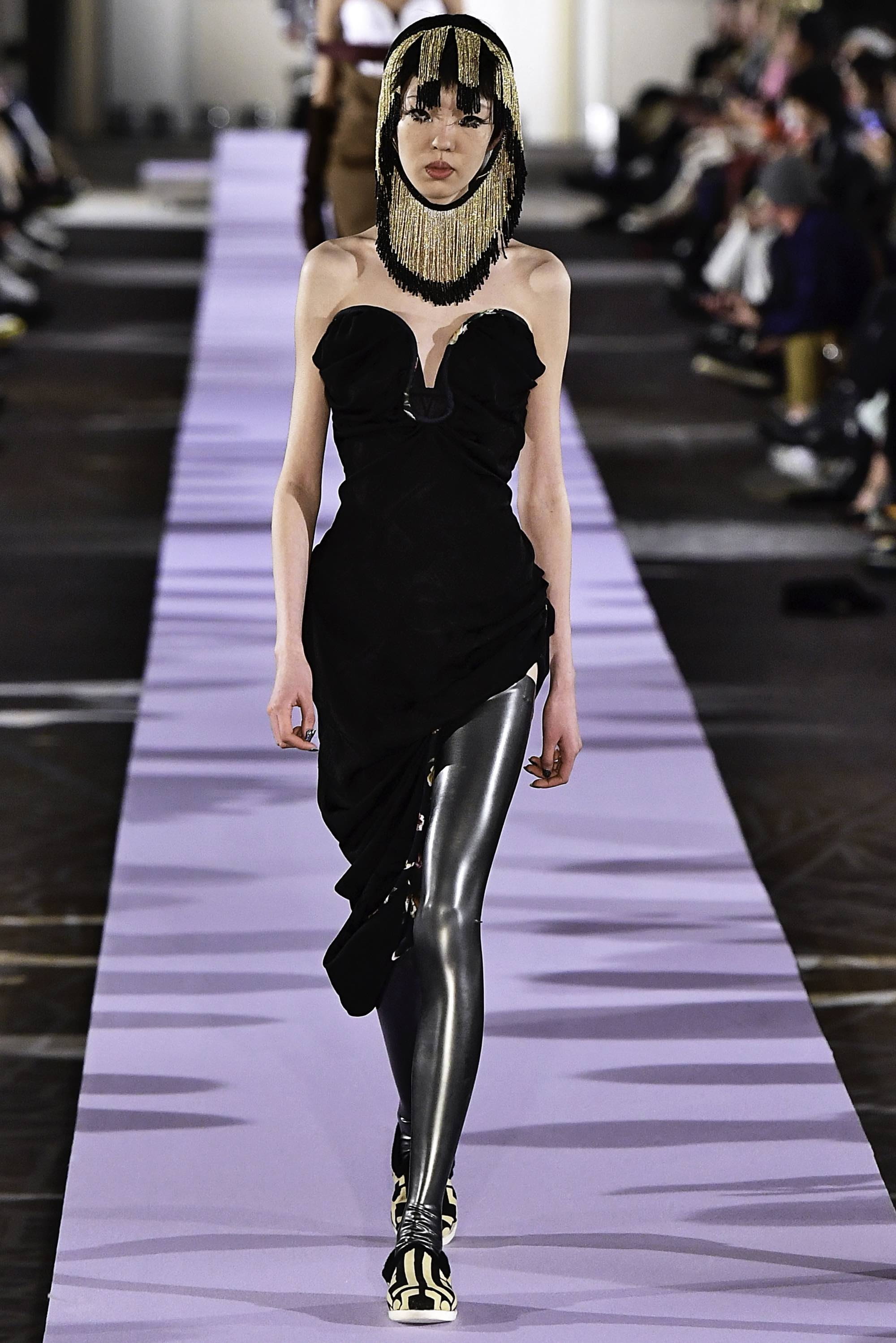 Andreas Kronthaler for Vivienne Westwood FW19 womenswear #38 - Tagwalk: The Fashion  Search Engine
