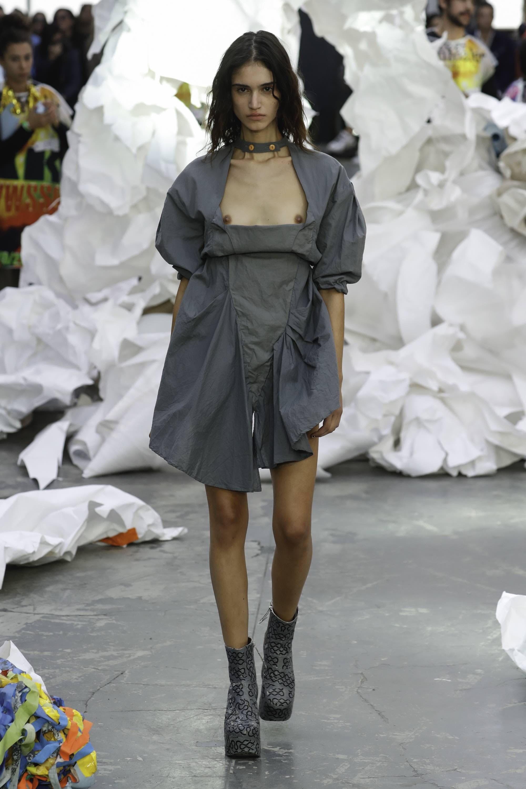 vivienne-westwood-ss19-0031- vivienne-westwood-ss19-0031-