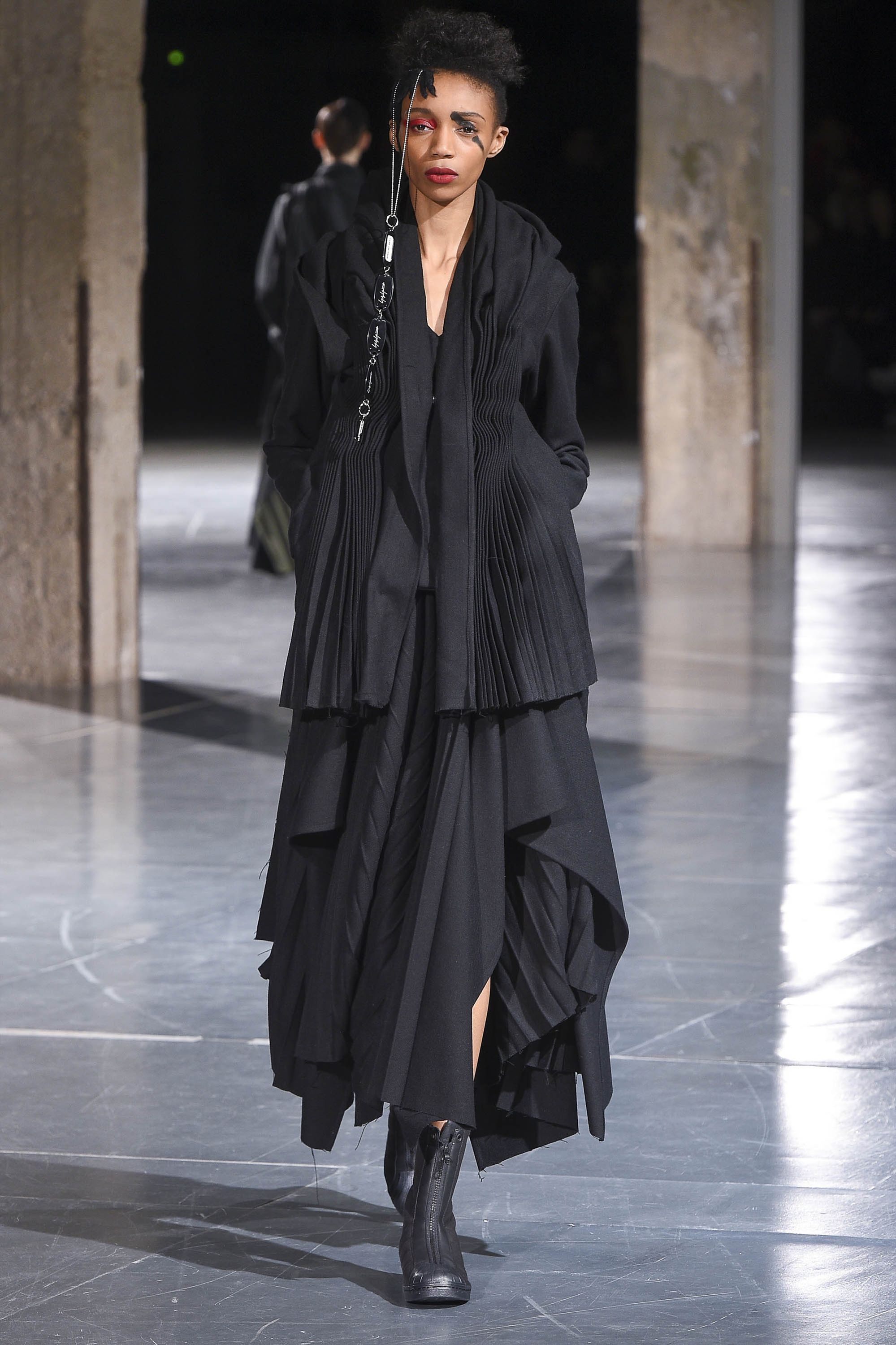 yohji-yamamoto-aw17-0024-