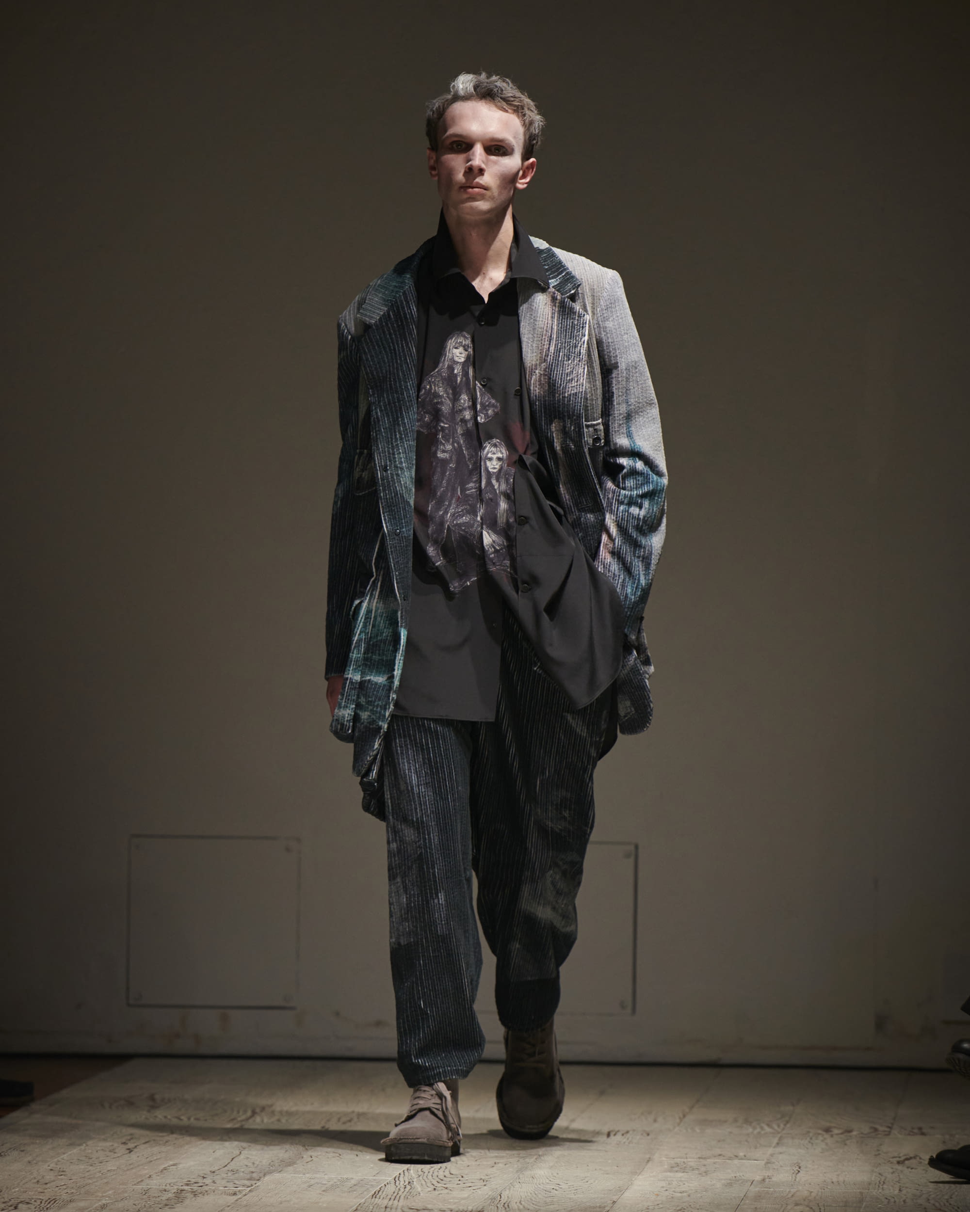 Yohji Yamamoto FW22 menswear #22 - Tagwalk: The Fashion Search Engine